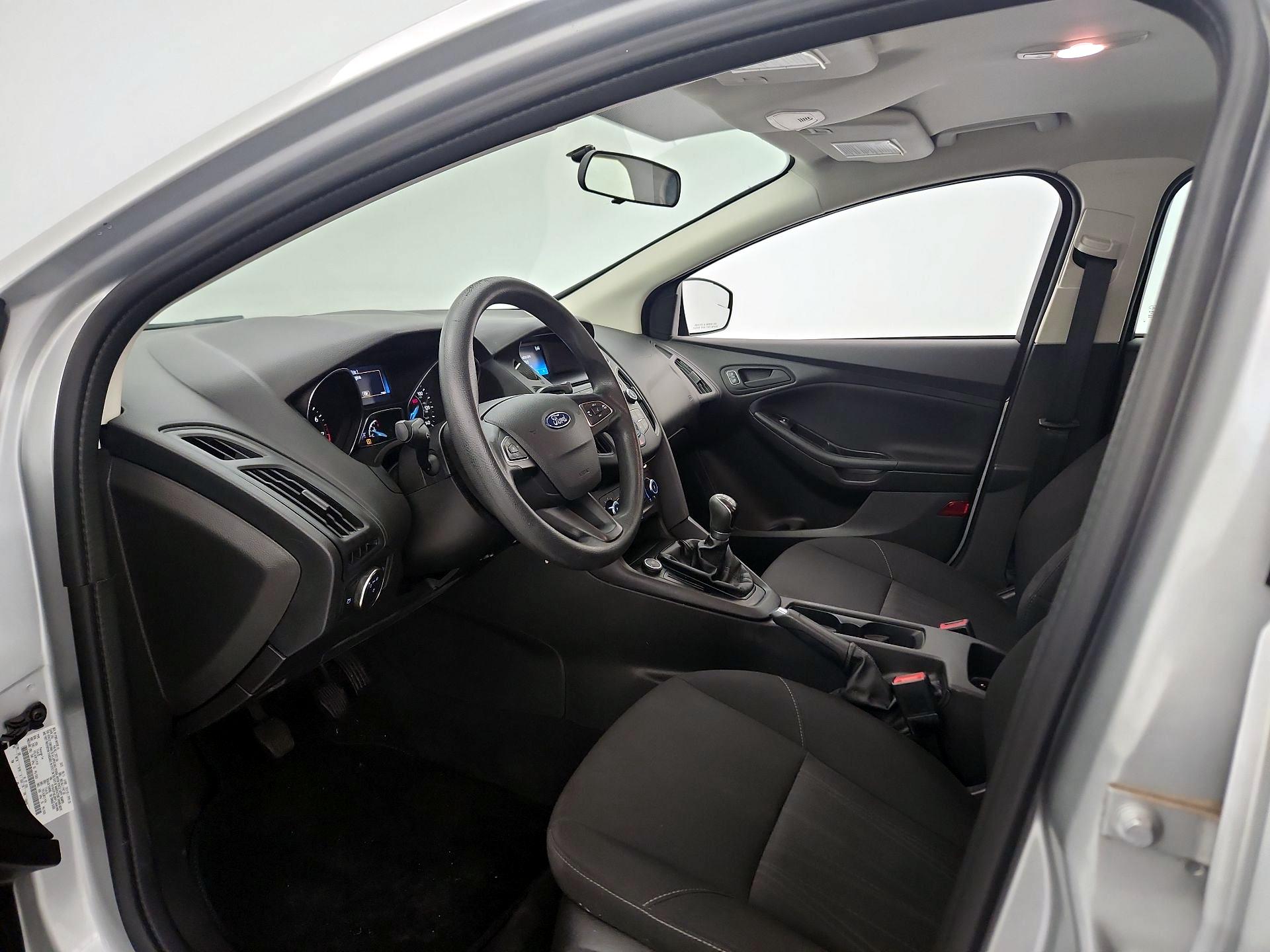 Thumbnail: 2015 Ford Focus - 11