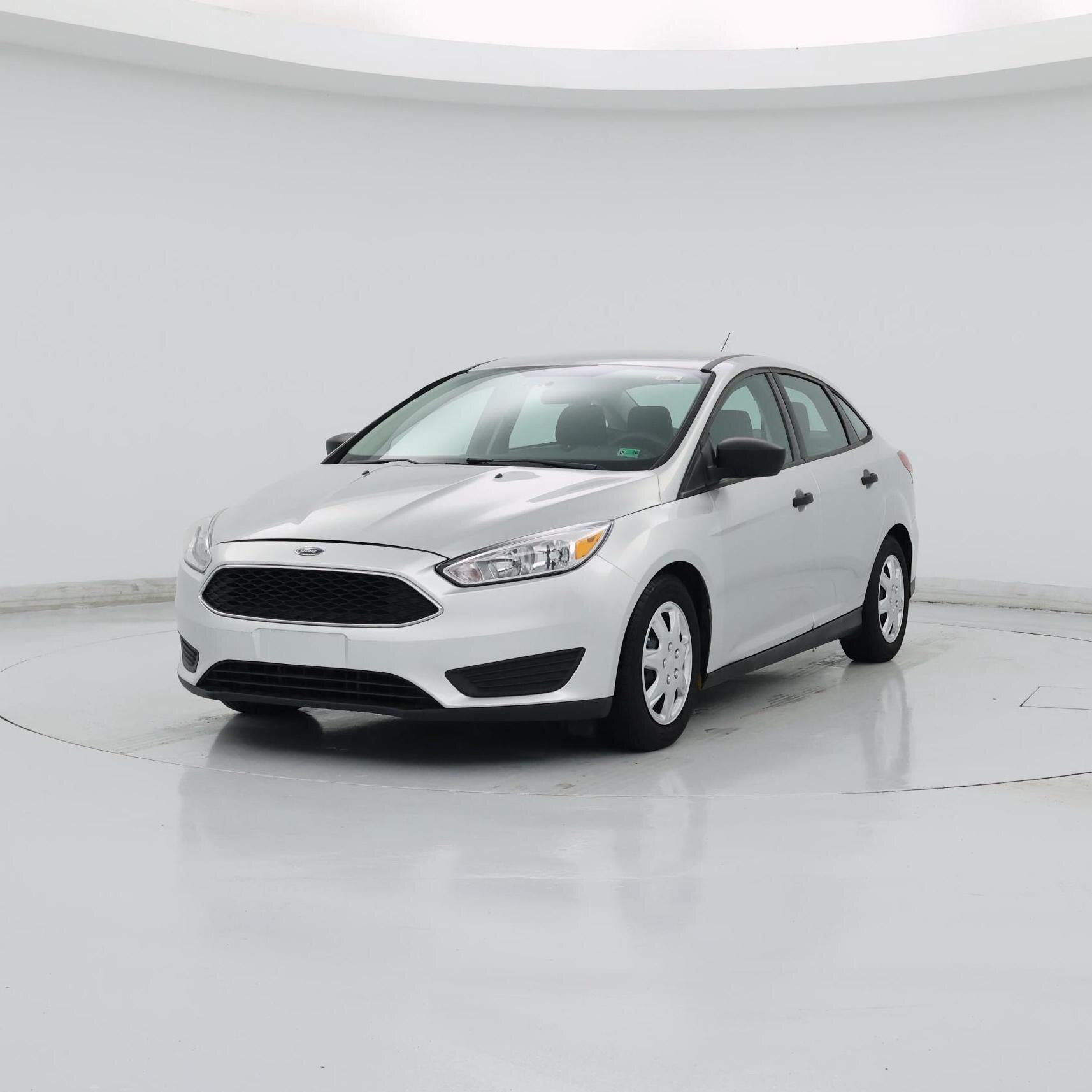 Thumbnail: 2015 Ford Focus - 4
