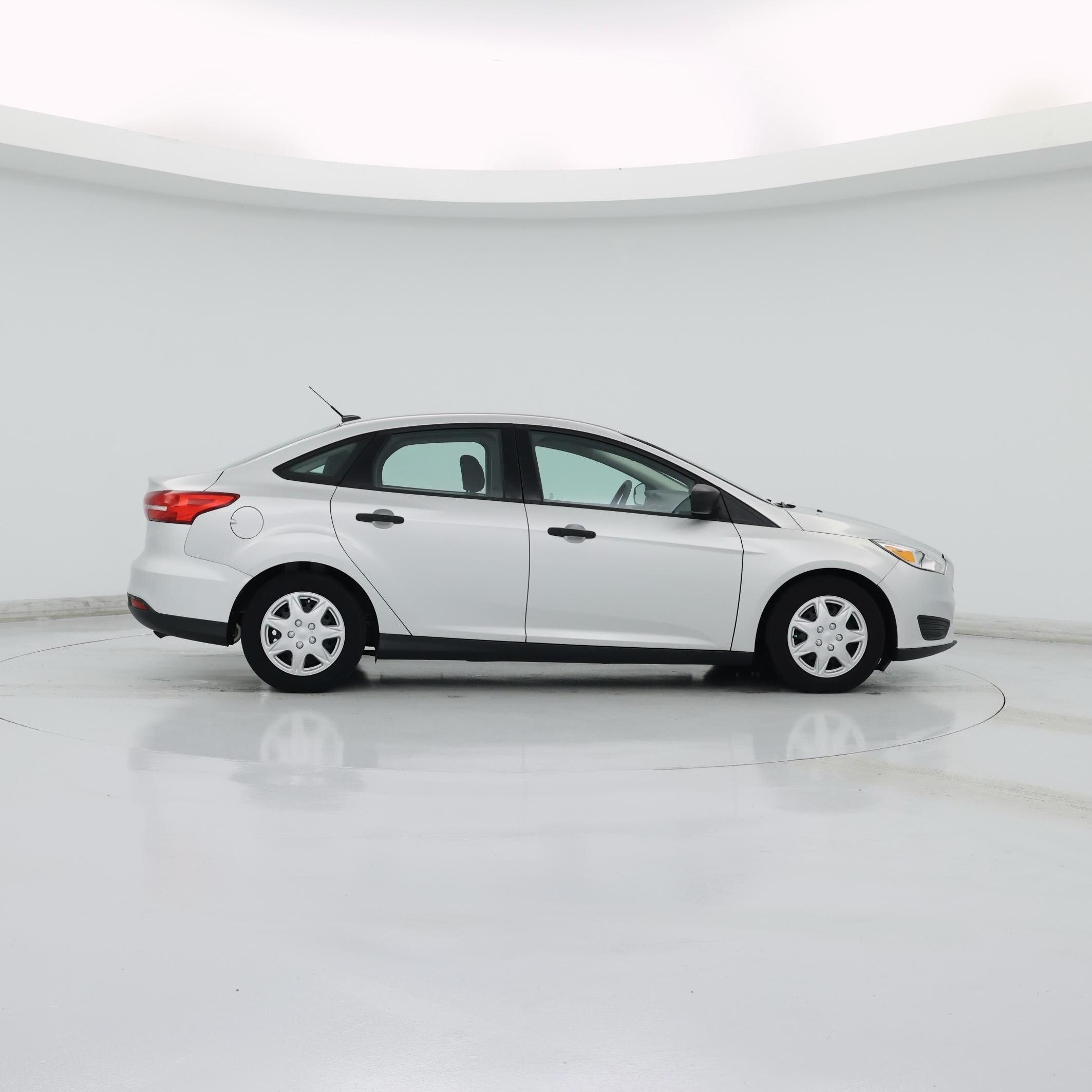 Thumbnail: 2015 Ford Focus - 7