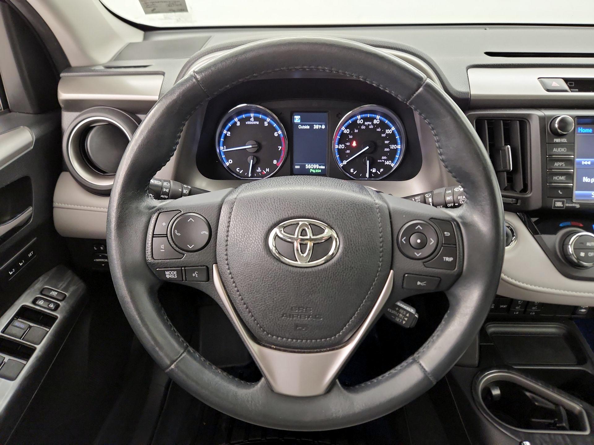 Thumbnail: 2017 Toyota RAV4 - 10