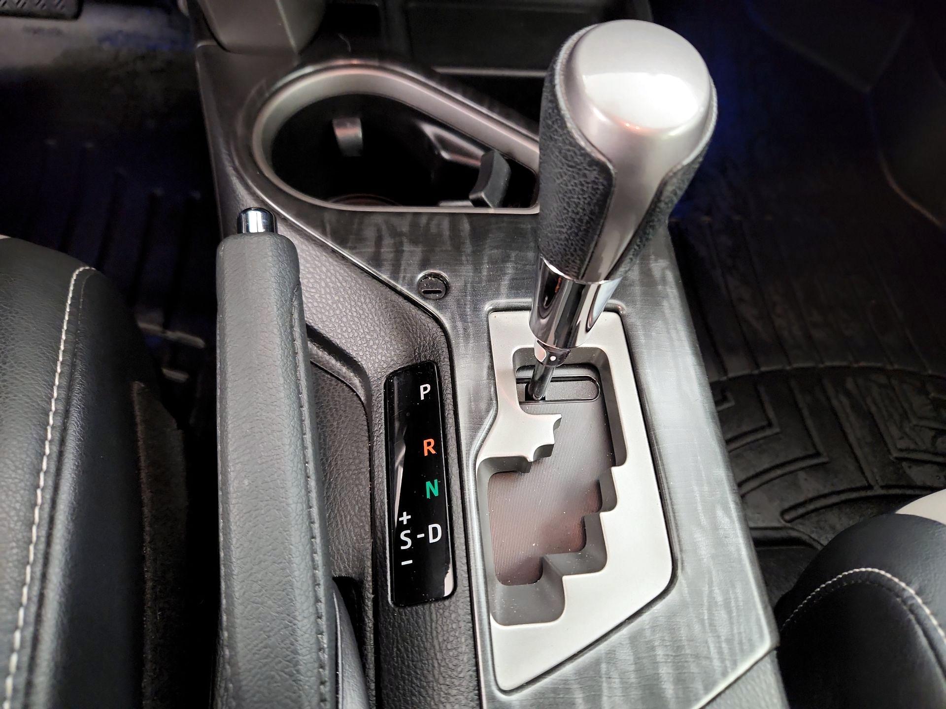 Thumbnail: 2017 Toyota RAV4 - 18