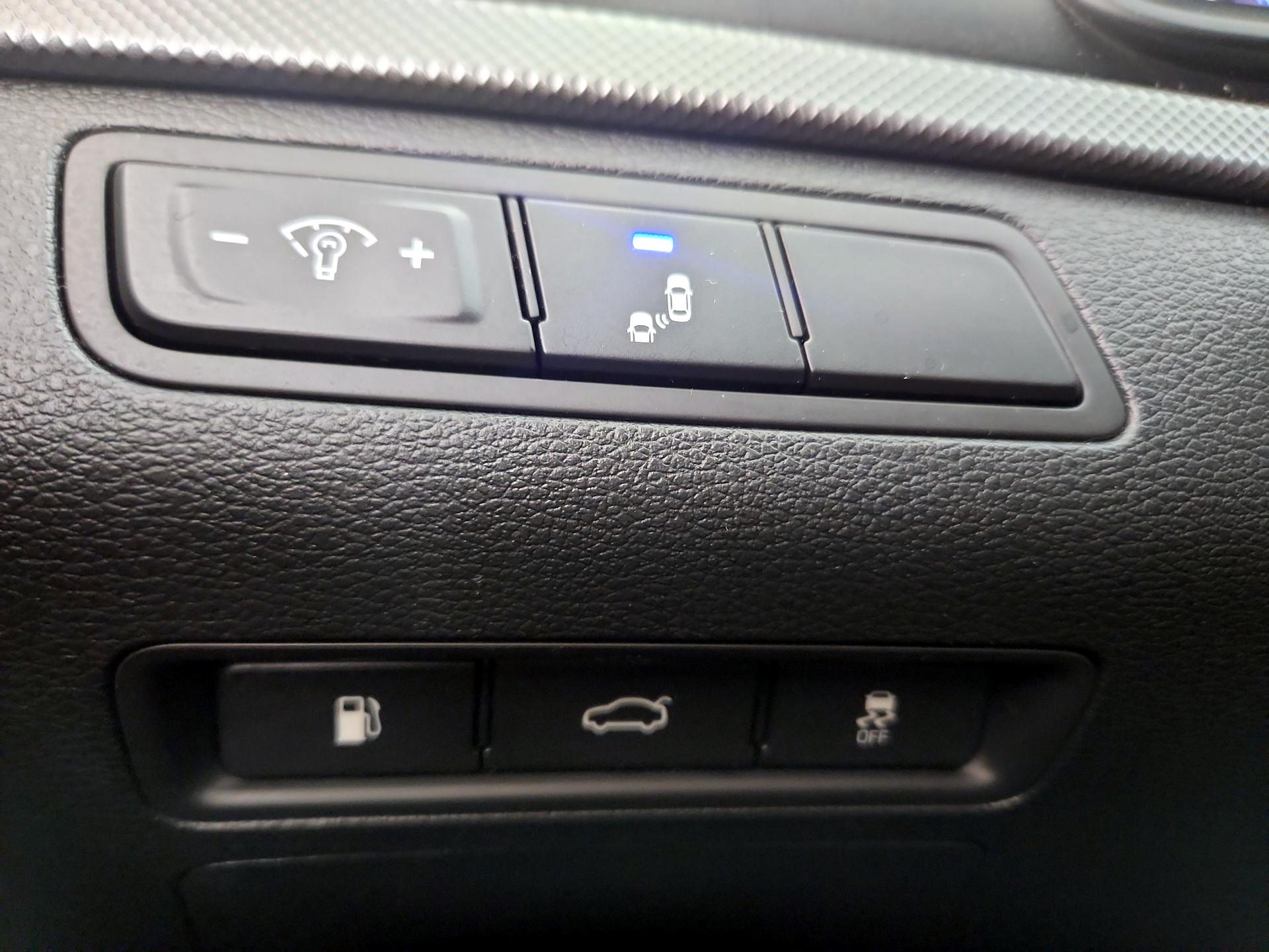 Thumbnail: 2018 Hyundai Sonata - 13