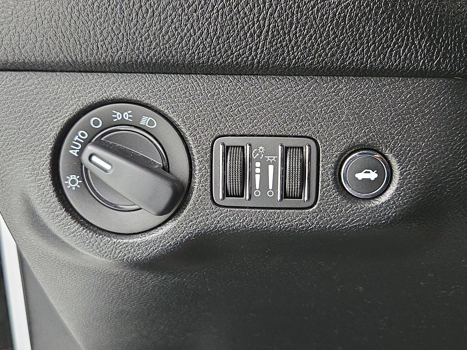 Thumbnail: 2019 Dodge Challenger - 13