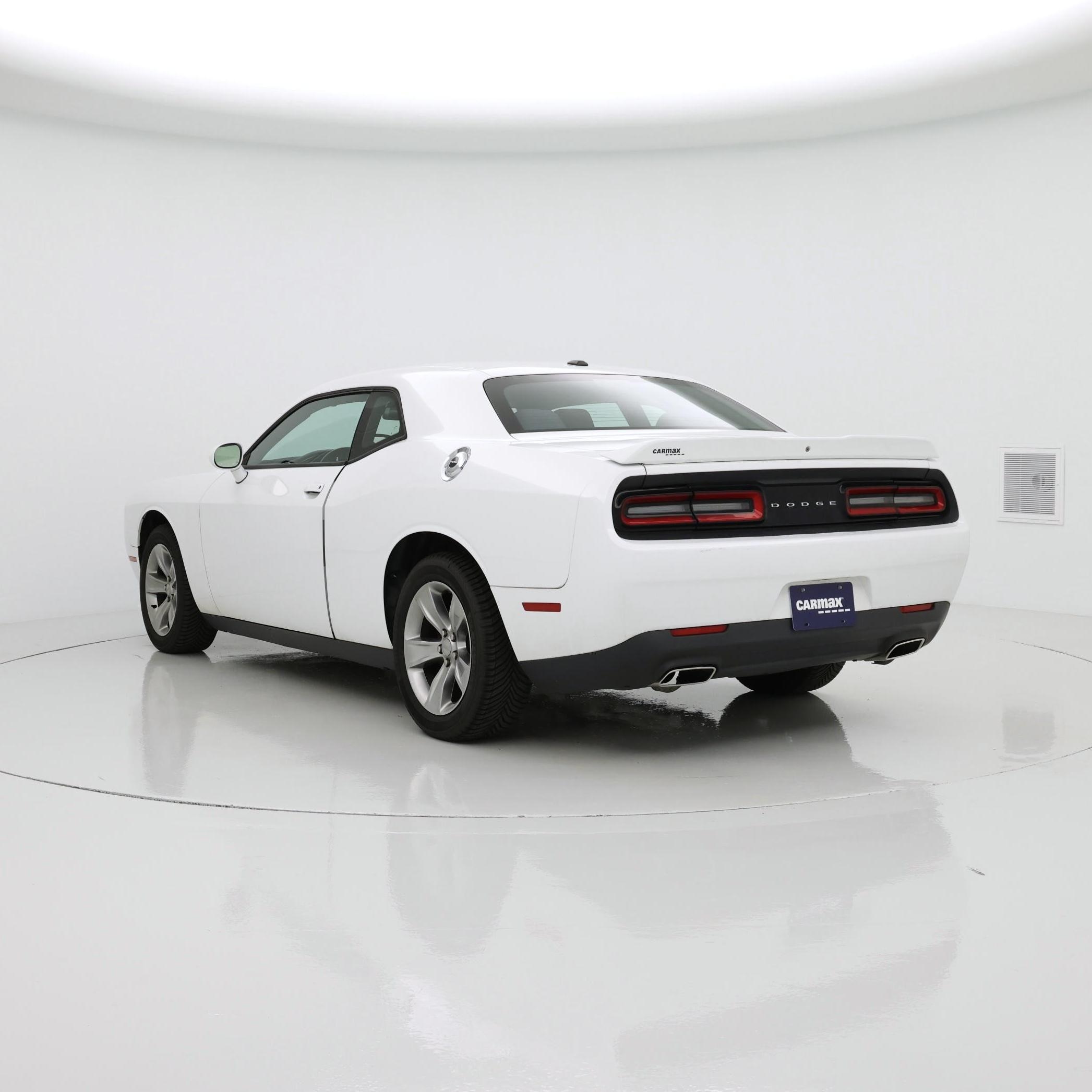 Thumbnail: 2019 Dodge Challenger - 2