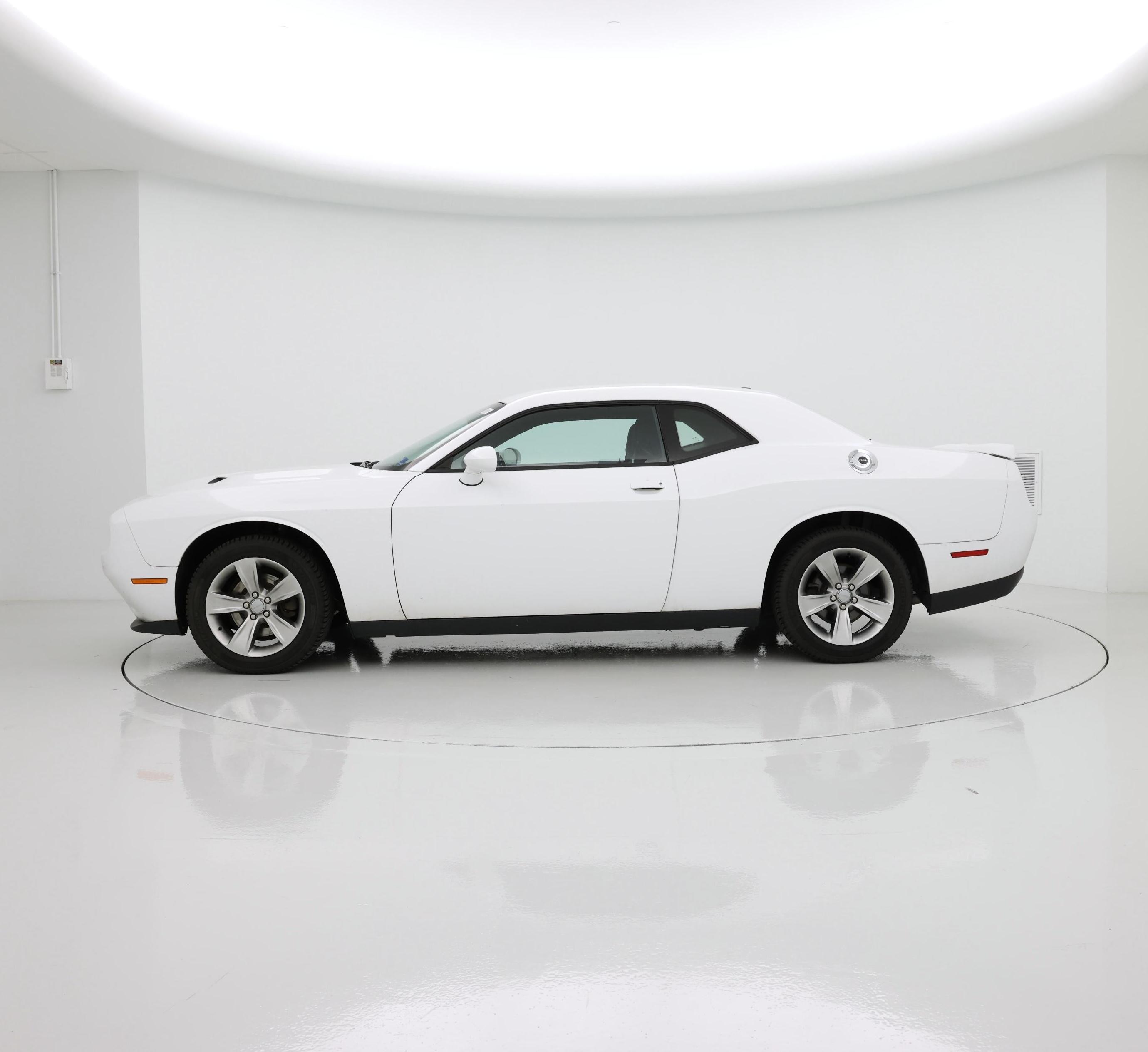 Thumbnail: 2019 Dodge Challenger - 3