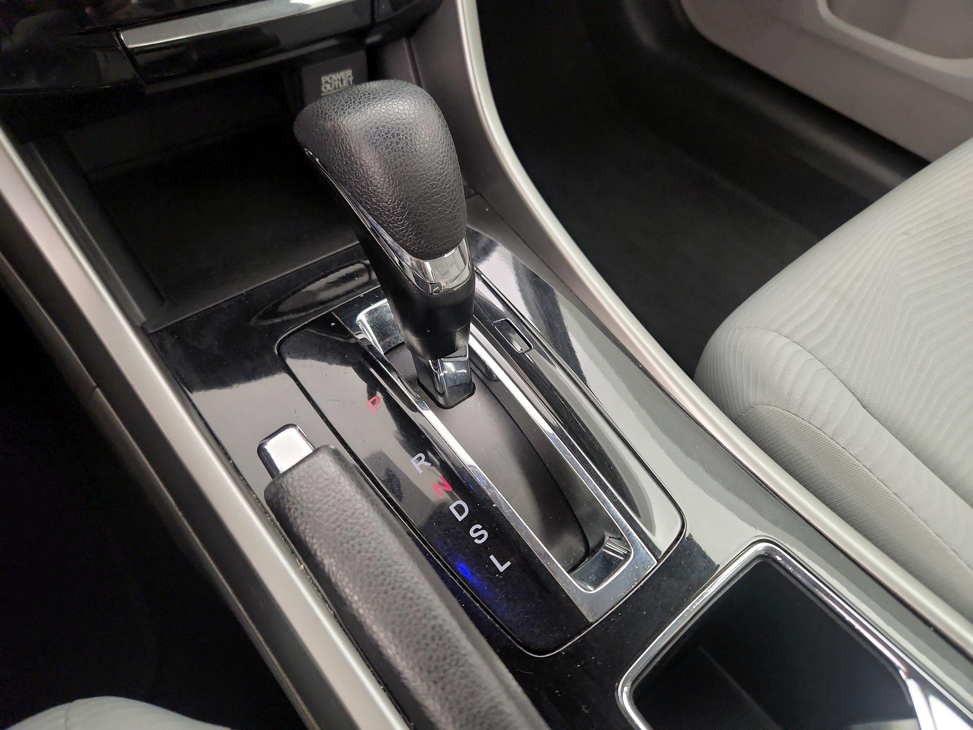 Thumbnail: 2017 Honda Accord - 17