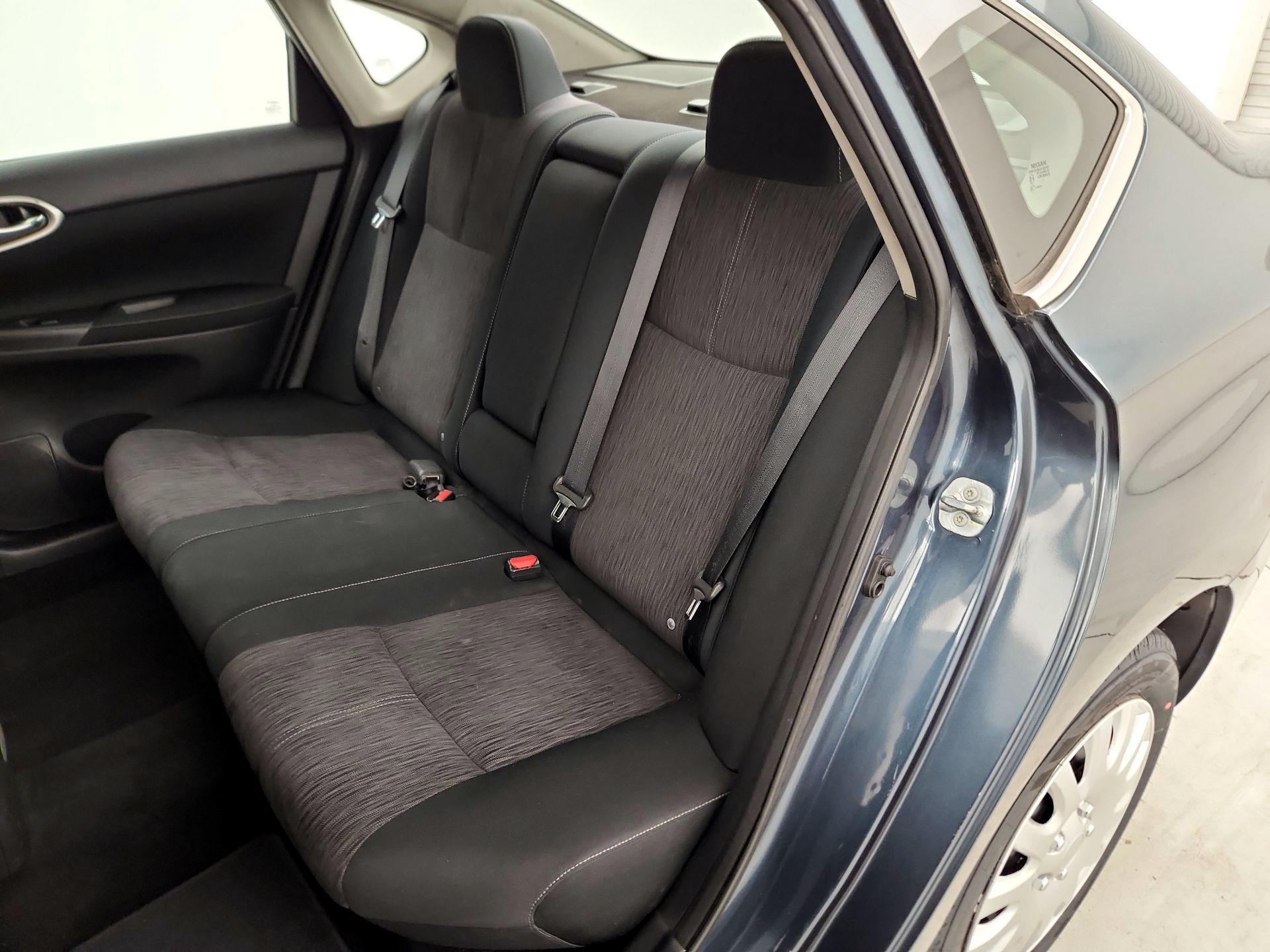 Thumbnail: 2015 Nissan Sentra - 19