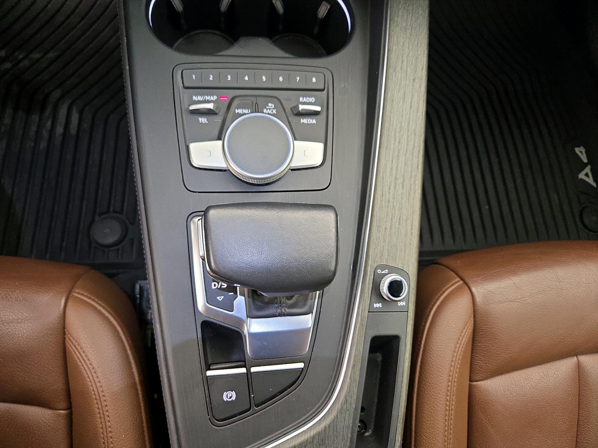 Thumbnail: 2019 Audi A4 - 18