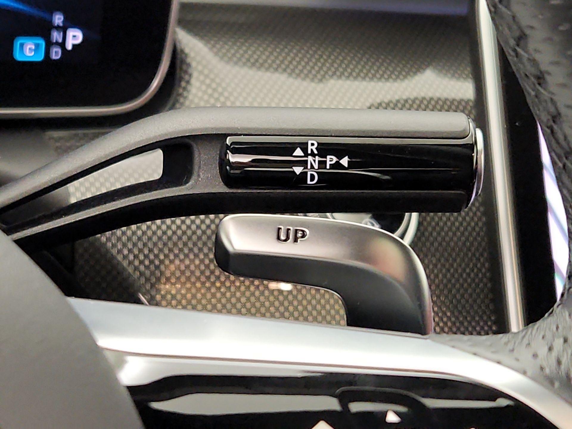 Thumbnail: 2024 Mercedes-Benz C-Class - 18