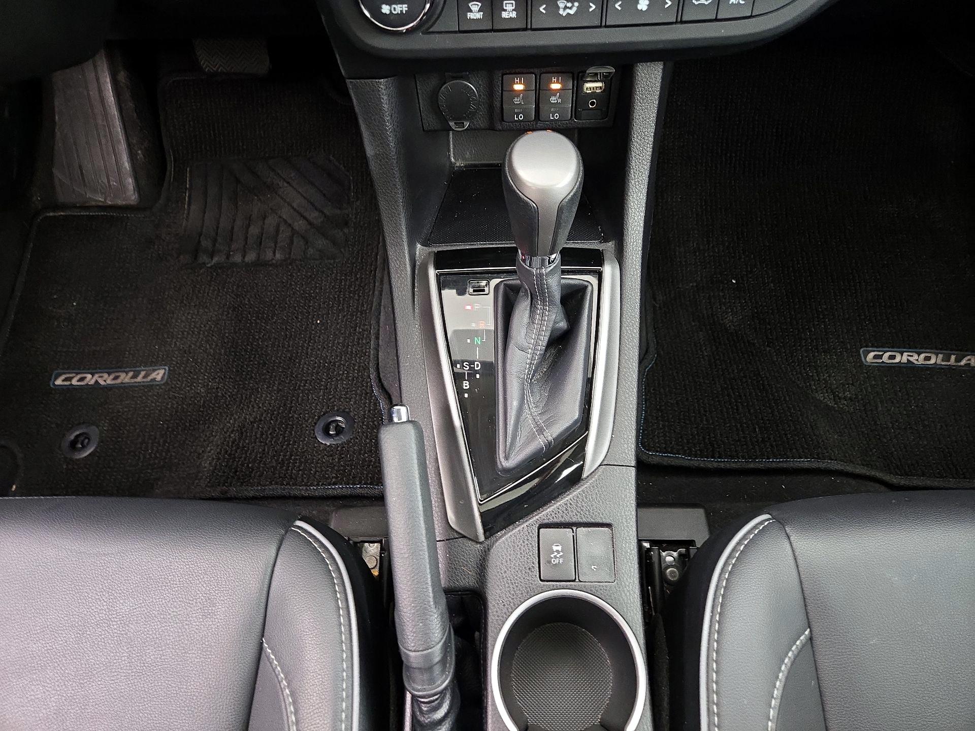 Thumbnail: 2015 Toyota Corolla - 18