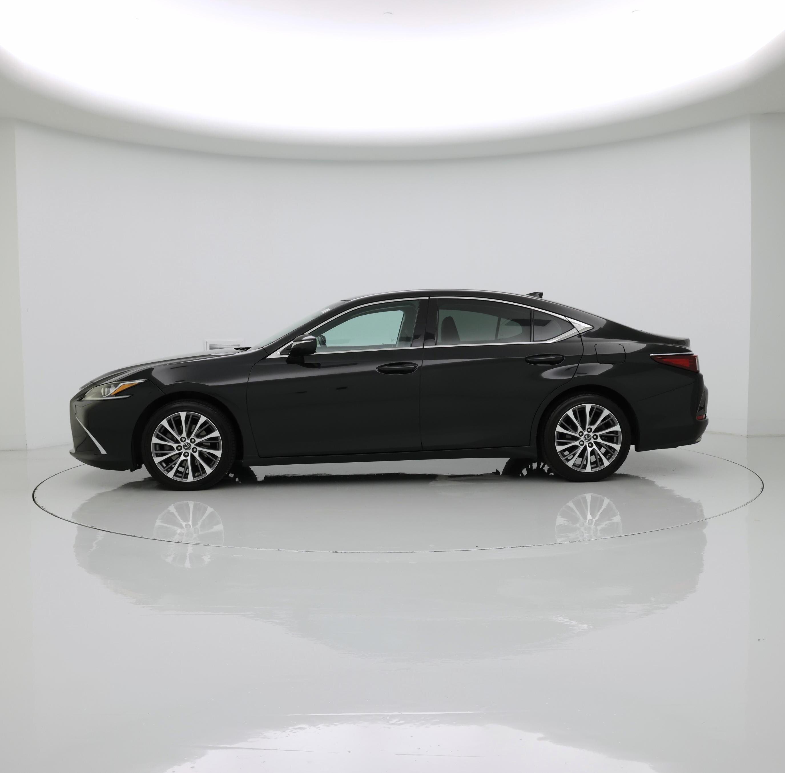 Thumbnail: 2019 Lexus ES - 3
