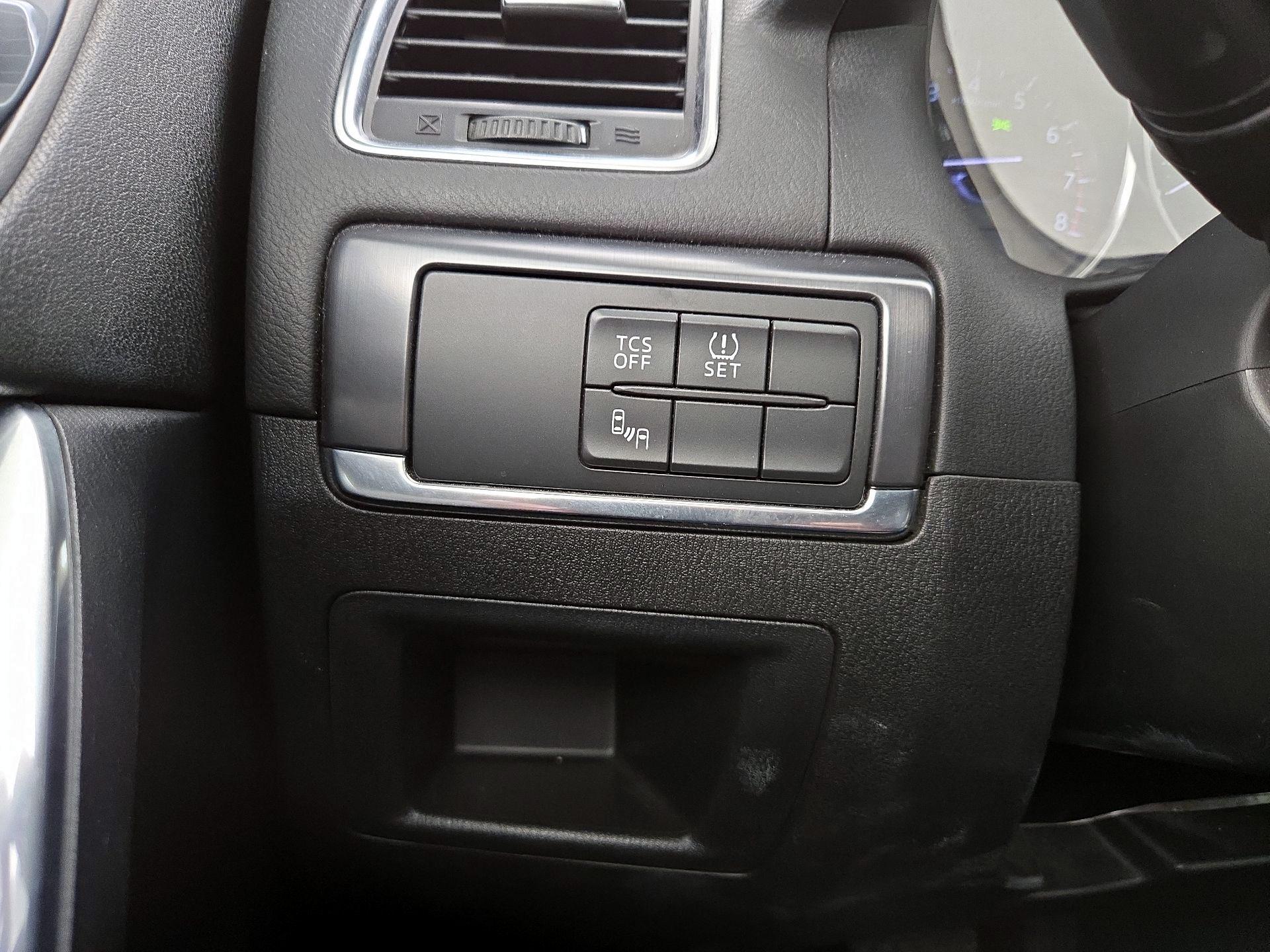 Thumbnail: 2016 Mazda CX-5 - 13