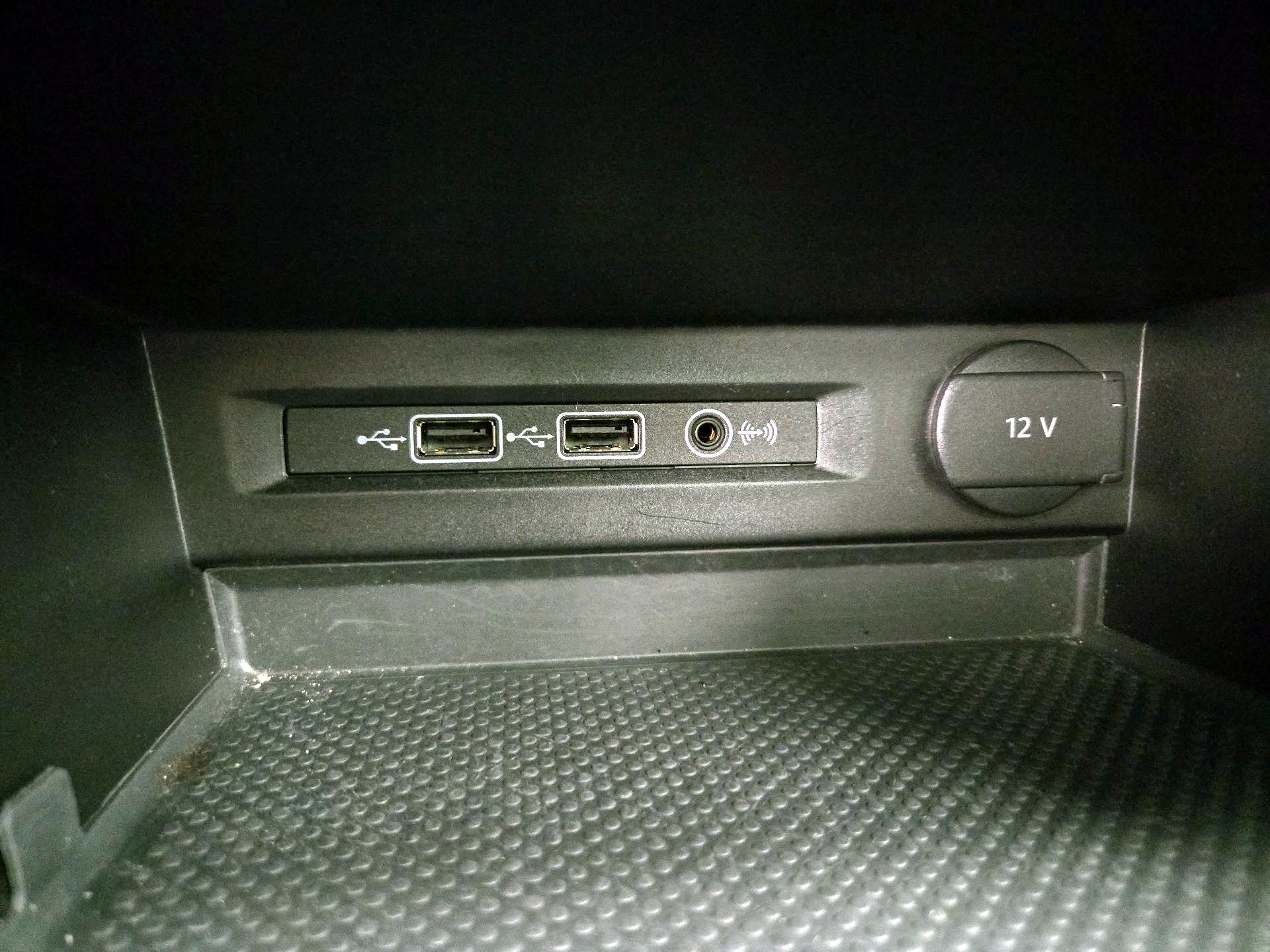 Thumbnail: 2018 Volkswagen Tiguan - 19