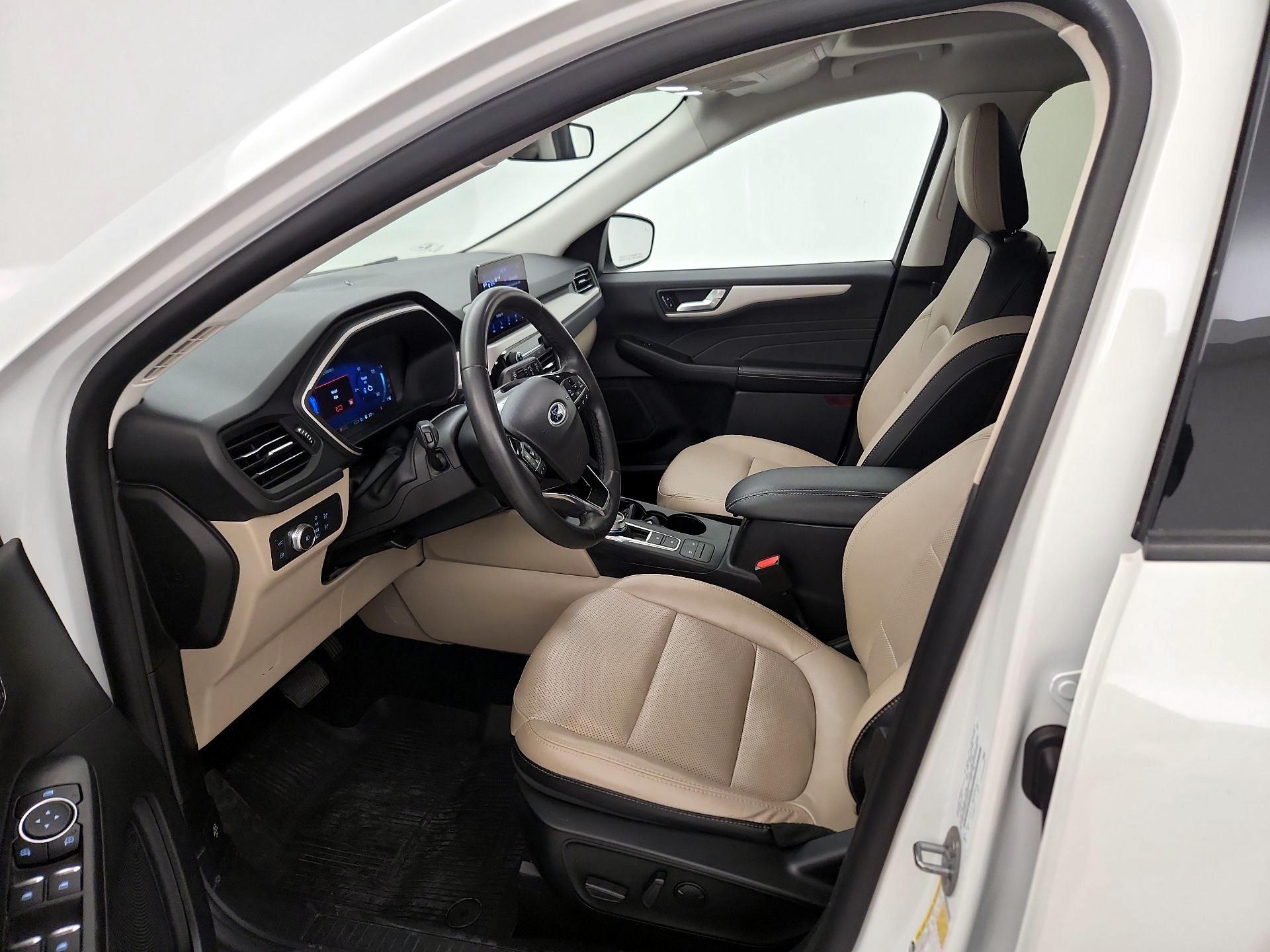 Thumbnail: 2022 Ford Escape - 11