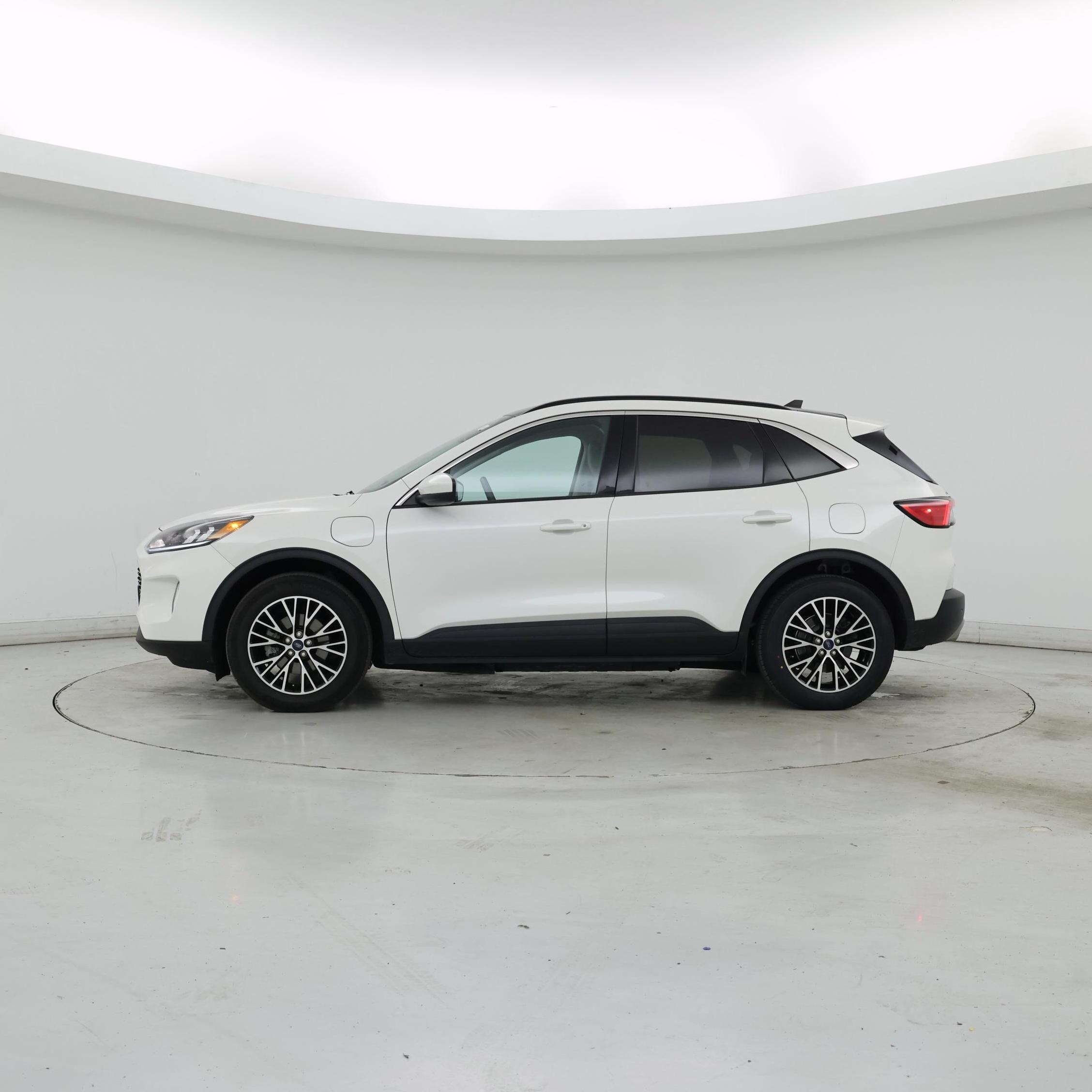 Thumbnail: 2022 Ford Escape - 3