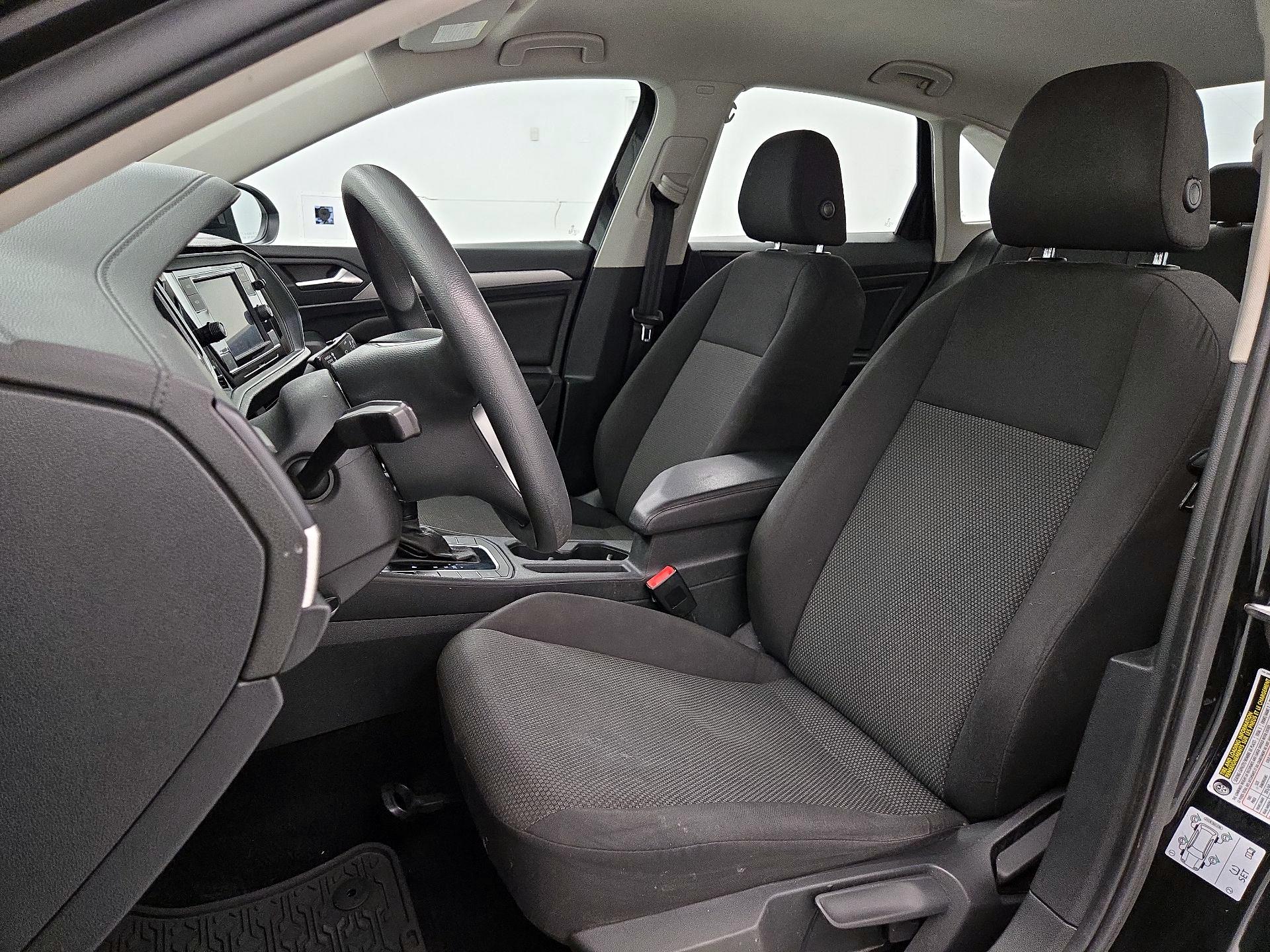 Thumbnail: 2019 Volkswagen Jetta - 11