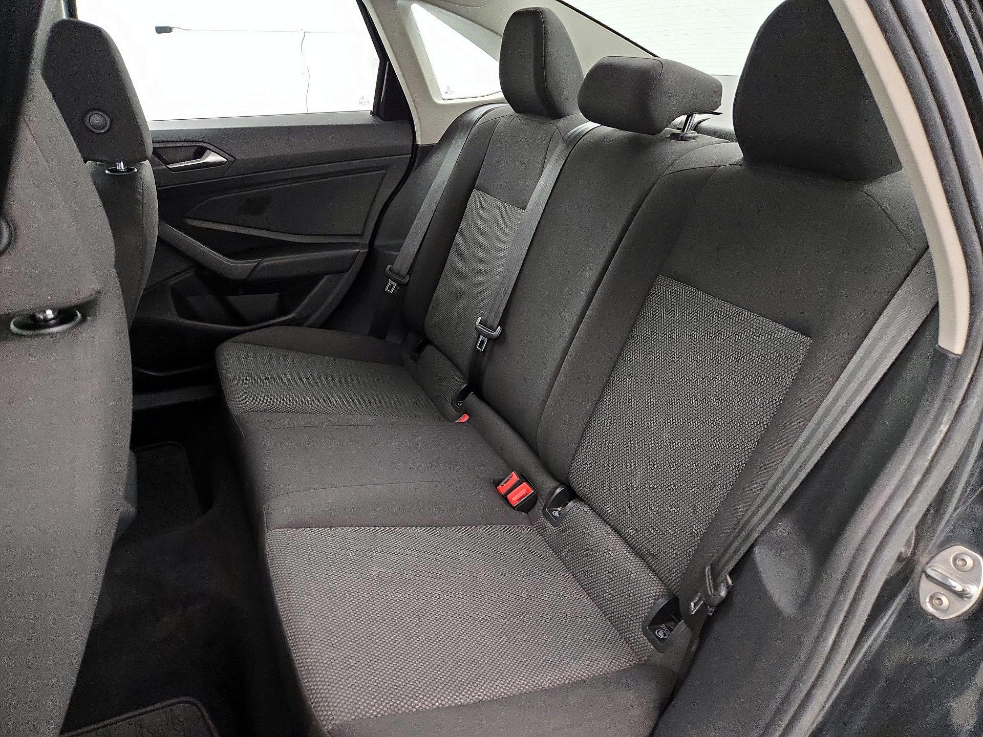 Thumbnail: 2019 Volkswagen Jetta - 19