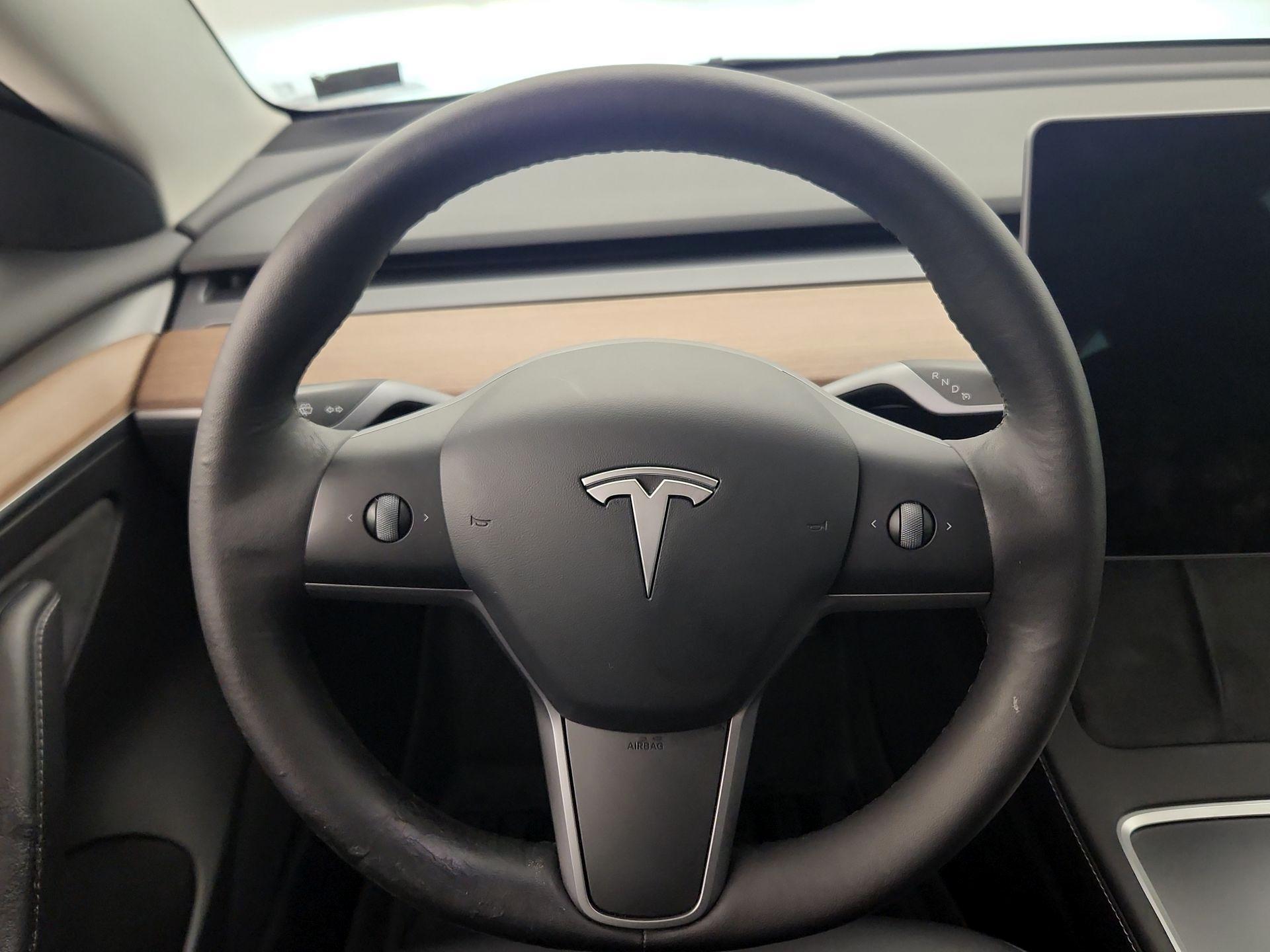 Thumbnail: 2022 Tesla Model 3 - 10