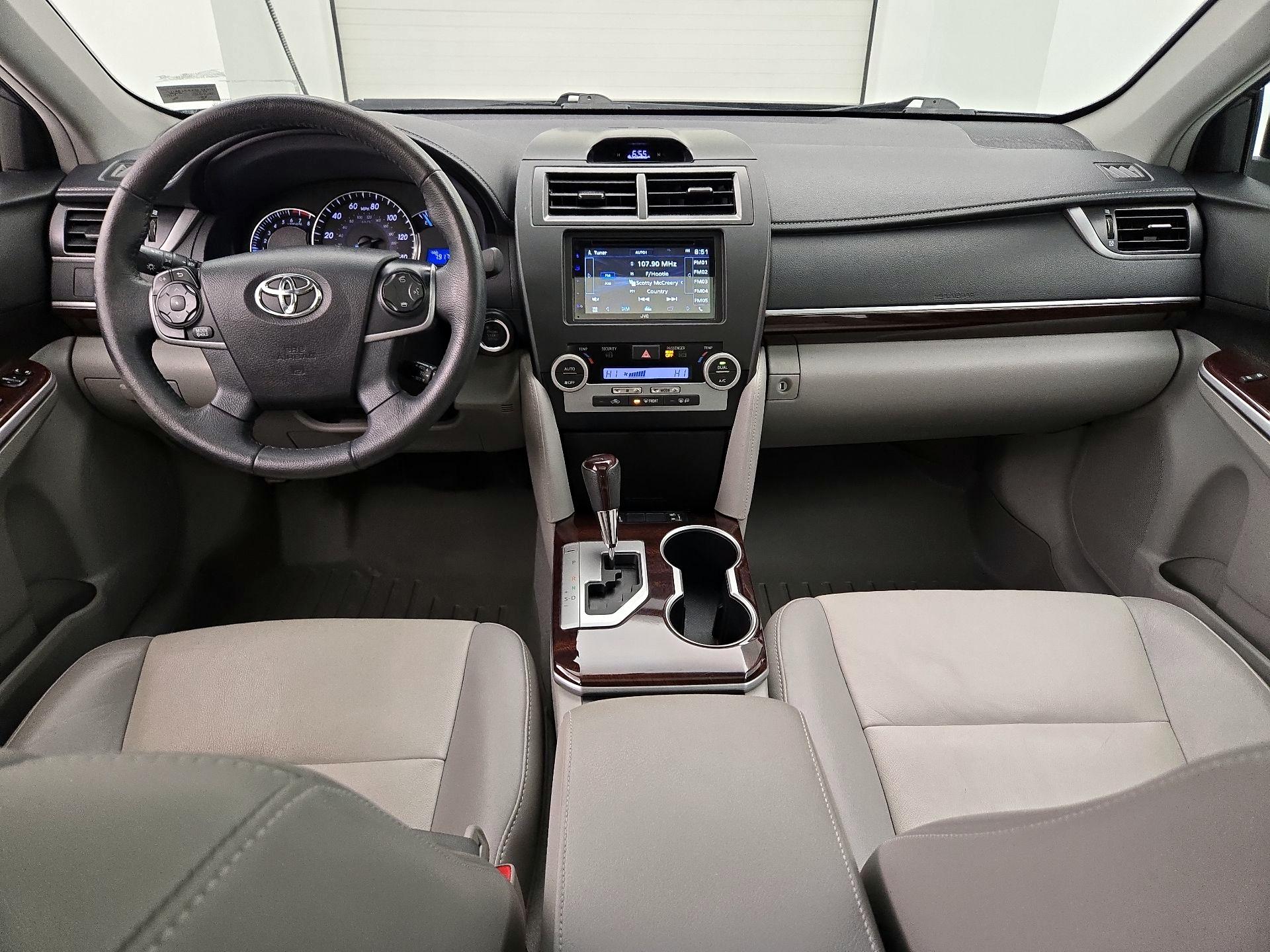 Thumbnail: 2014 Toyota Camry - 9