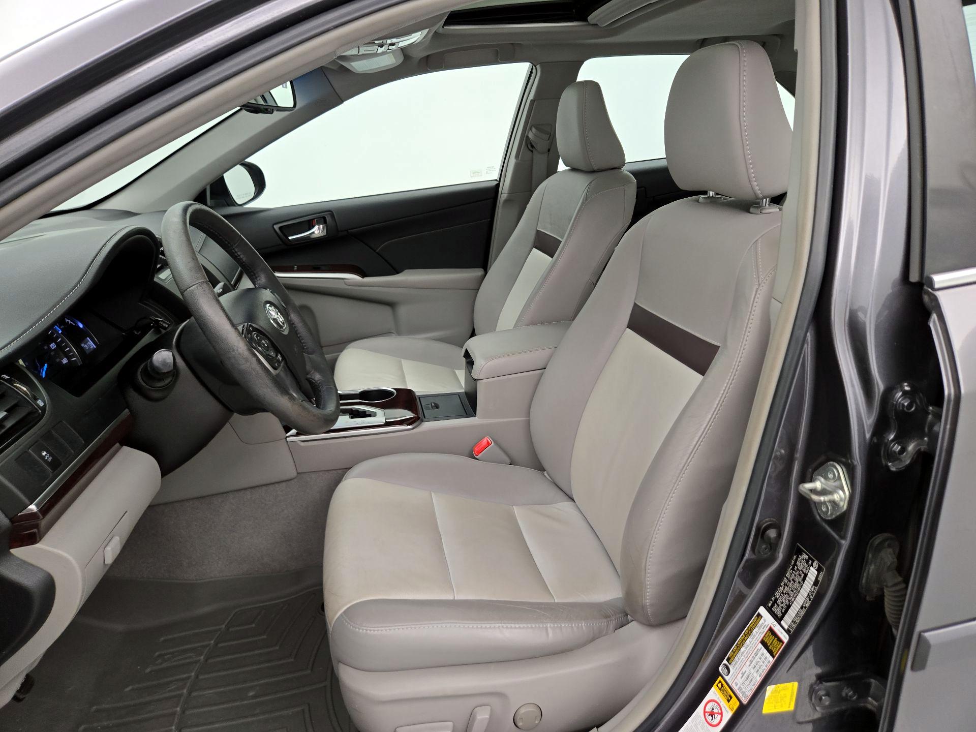 Thumbnail: 2014 Toyota Camry - 11