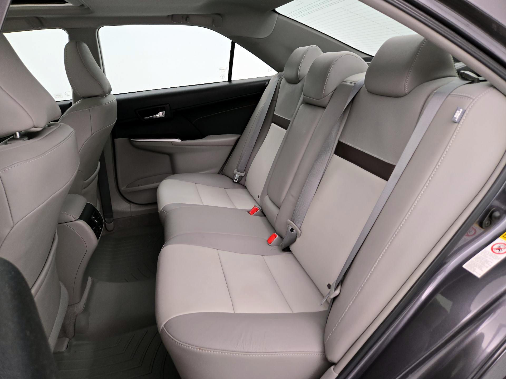 Thumbnail: 2014 Toyota Camry - 20