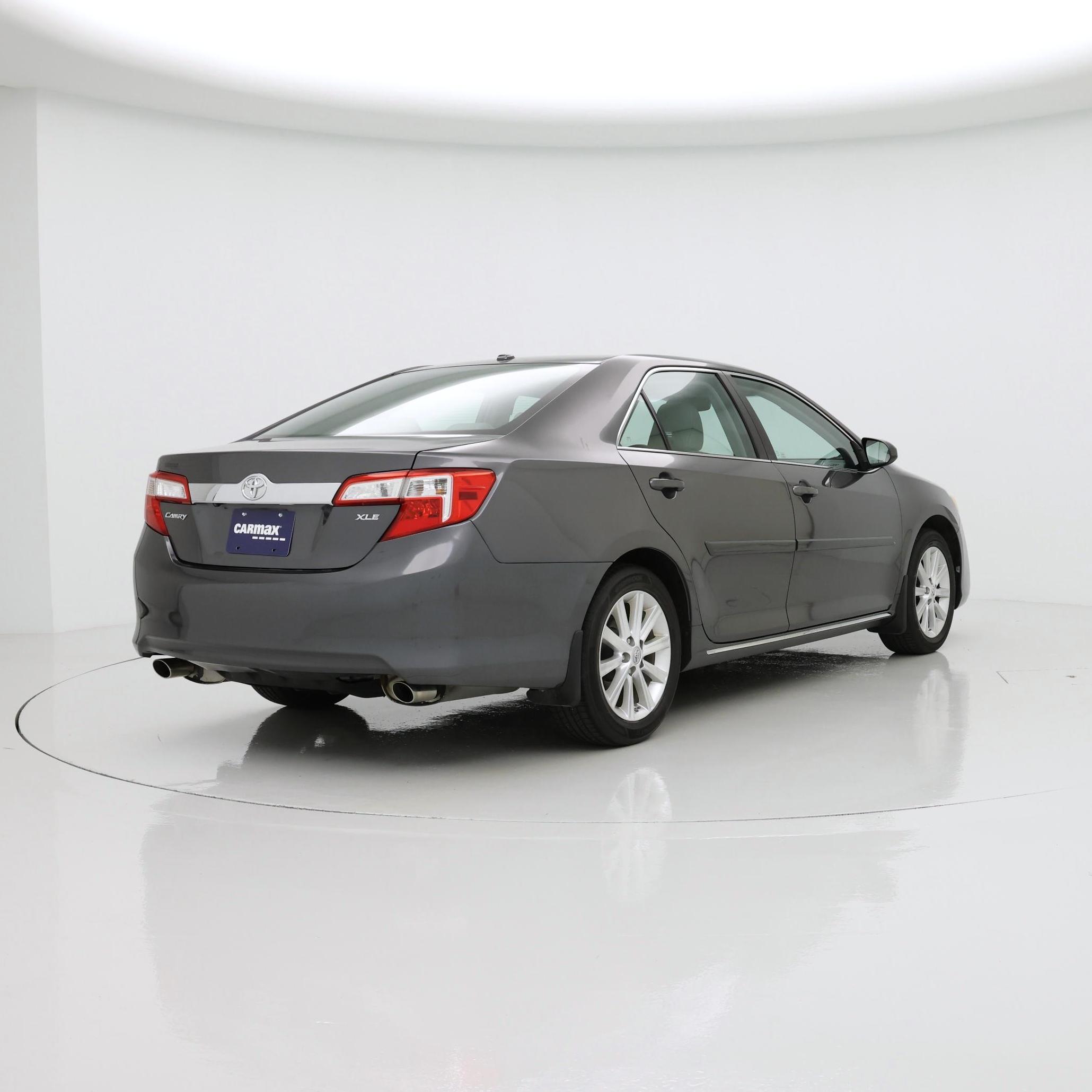 Thumbnail: 2014 Toyota Camry - 8