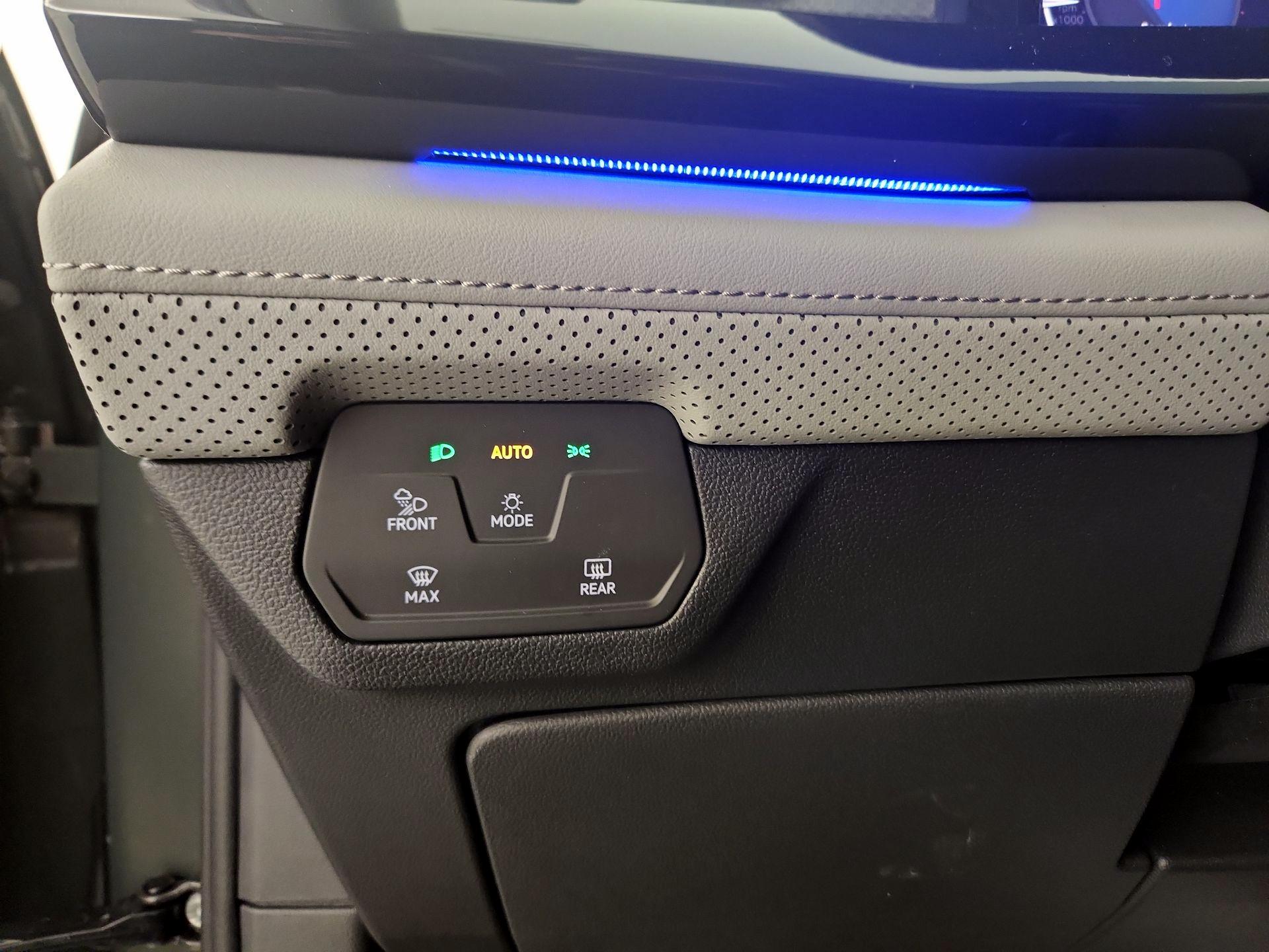 Thumbnail: 2024 Volkswagen Atlas - 13