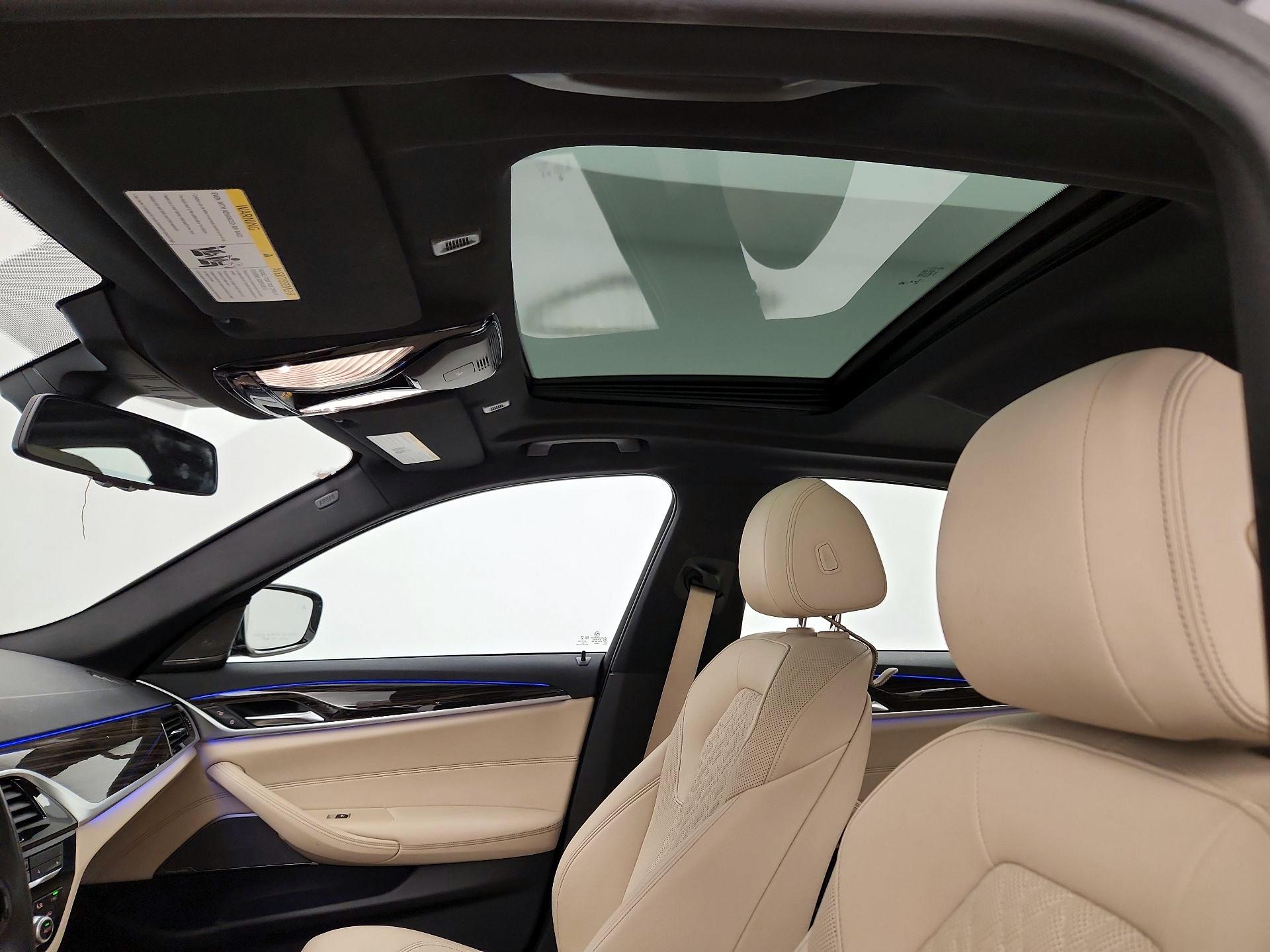 Thumbnail: 2021 BMW 5 Series - 20