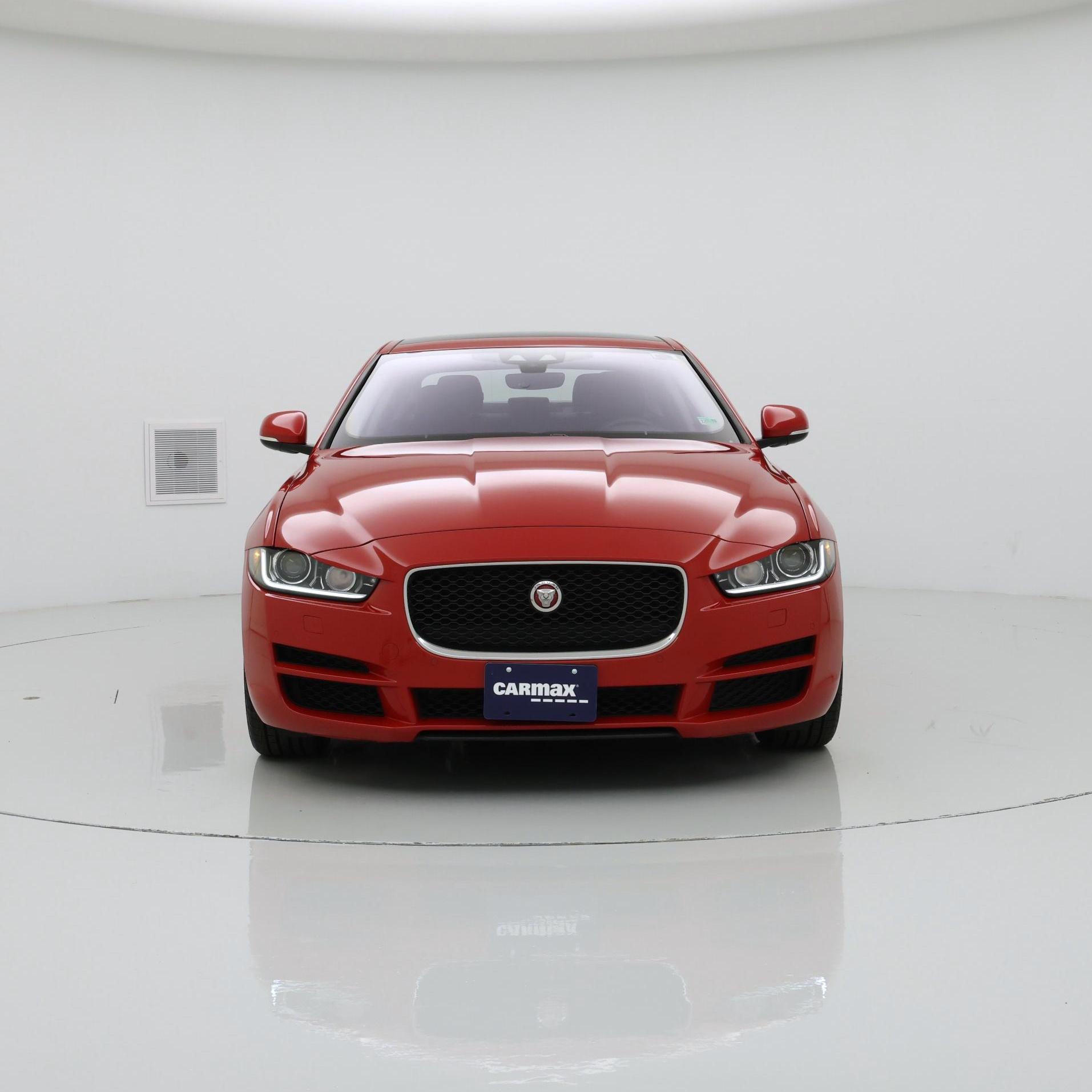 Thumbnail: 2019 Jaguar XE - 5