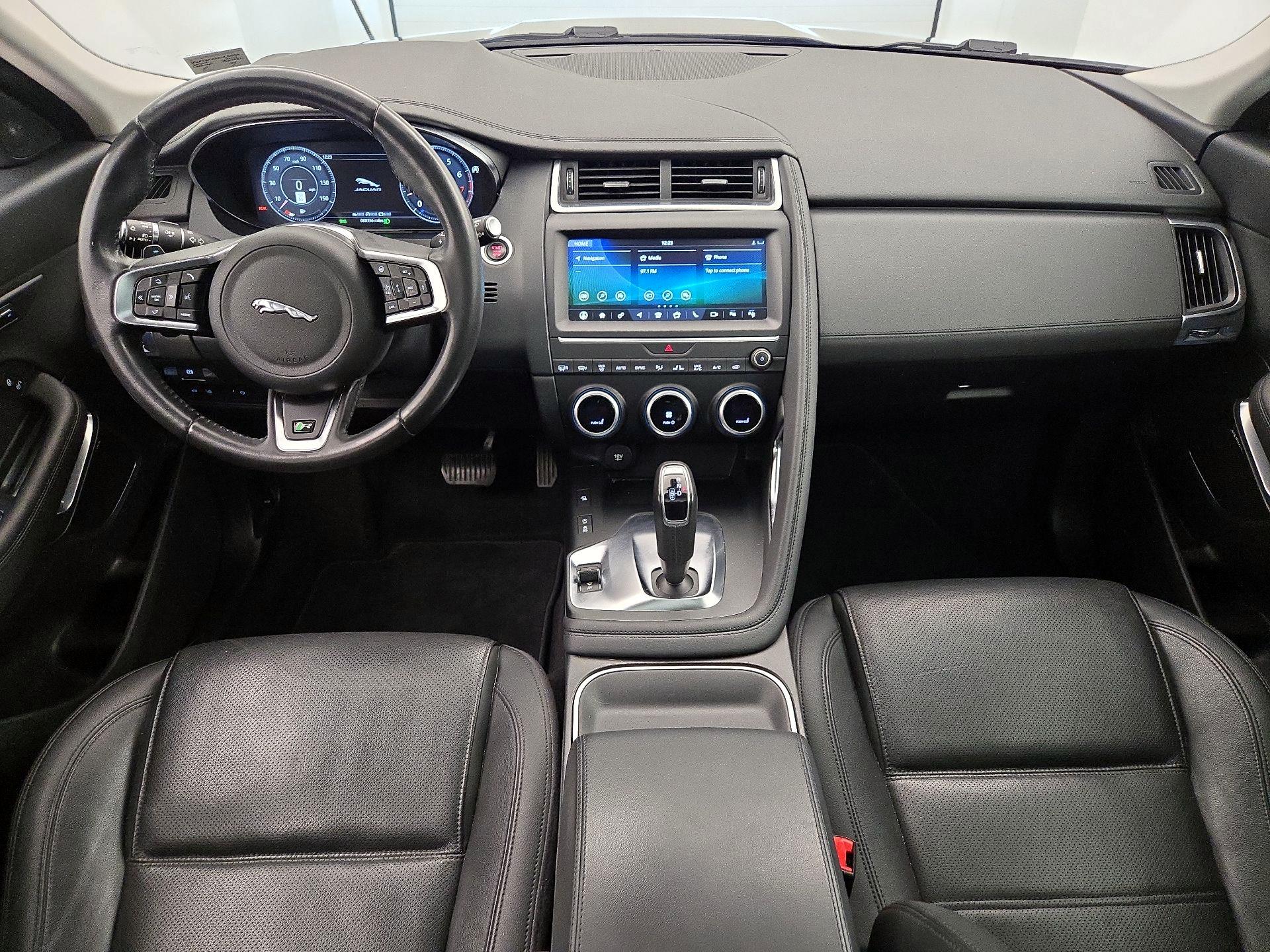 Thumbnail: 2019 Jaguar E-Pace - 9