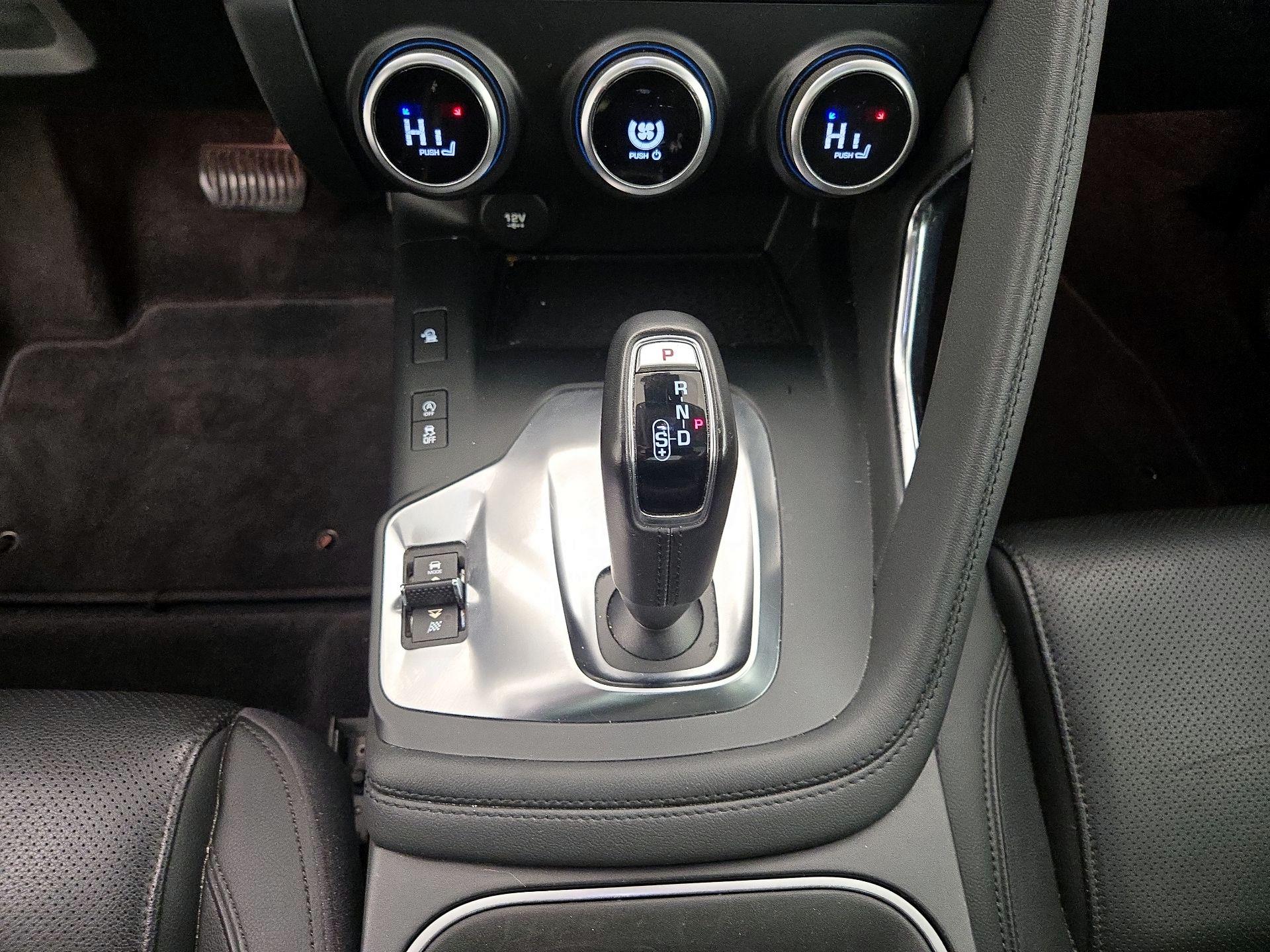 Thumbnail: 2019 Jaguar E-Pace - 18