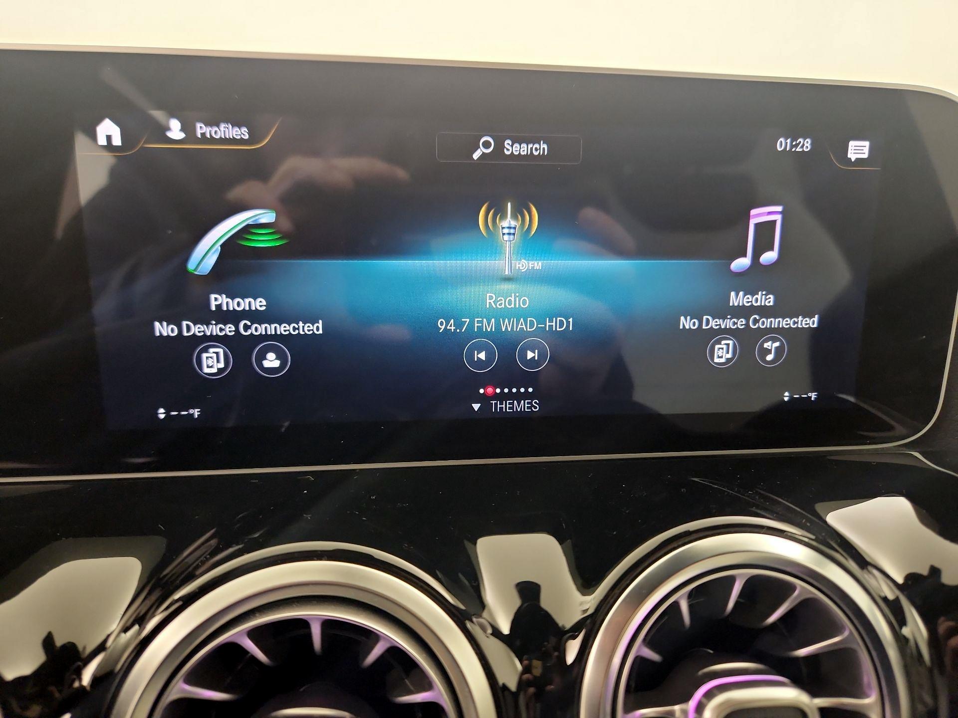 Thumbnail: 2021 Mercedes-Benz GLA - 14