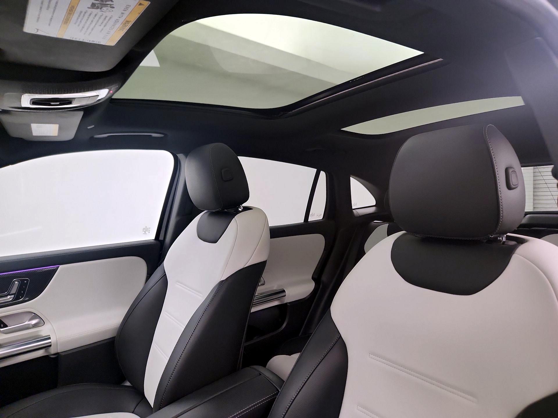 Thumbnail: 2021 Mercedes-Benz GLA - 20