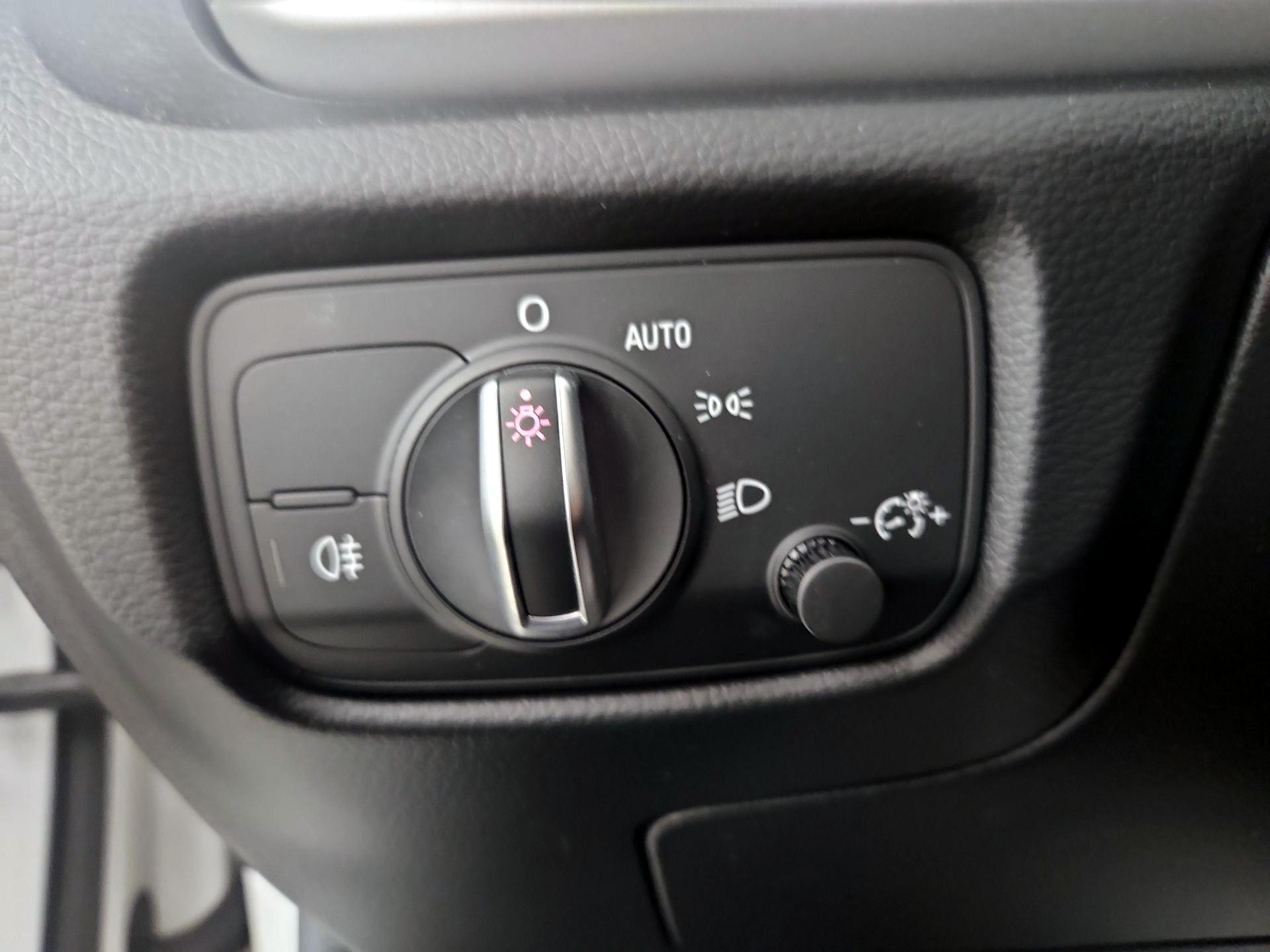 Thumbnail: 2016 Audi A3 - 13