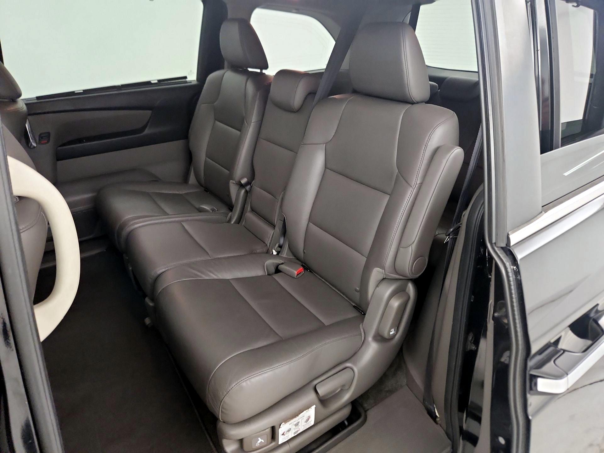 Thumbnail: 2015 Honda Odyssey - 20