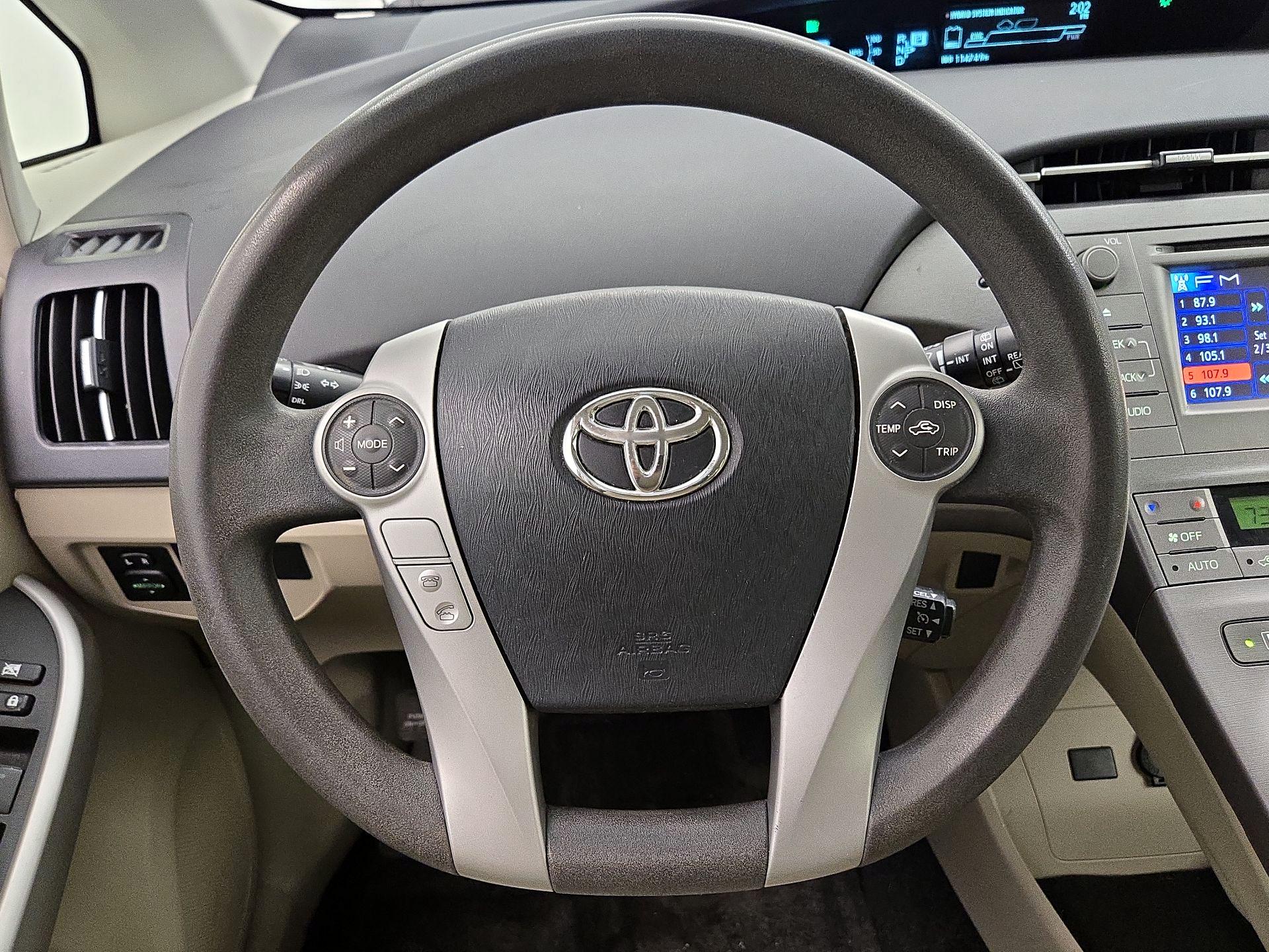 Thumbnail: 2015 Toyota Prius - 10