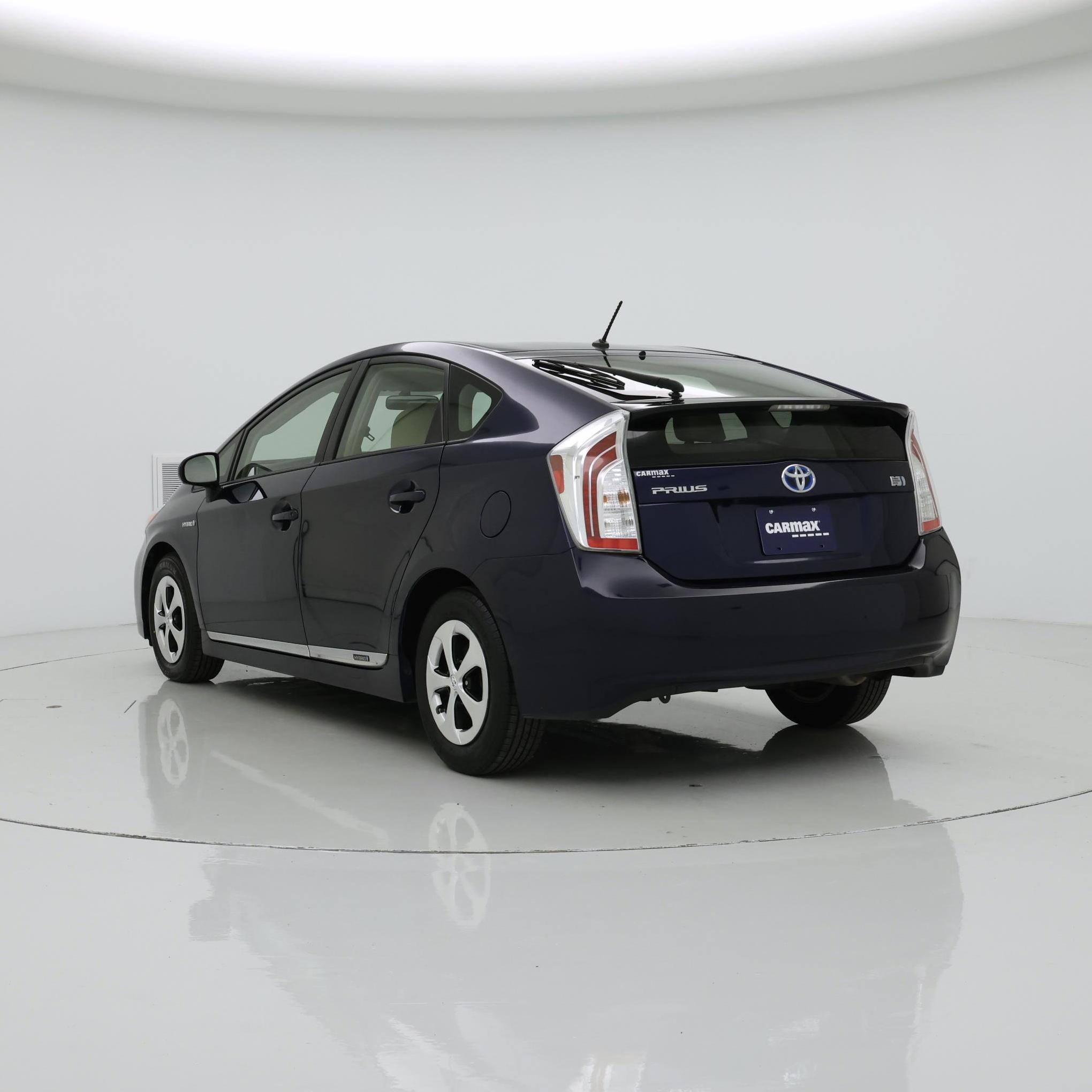 Thumbnail: 2015 Toyota Prius - 2