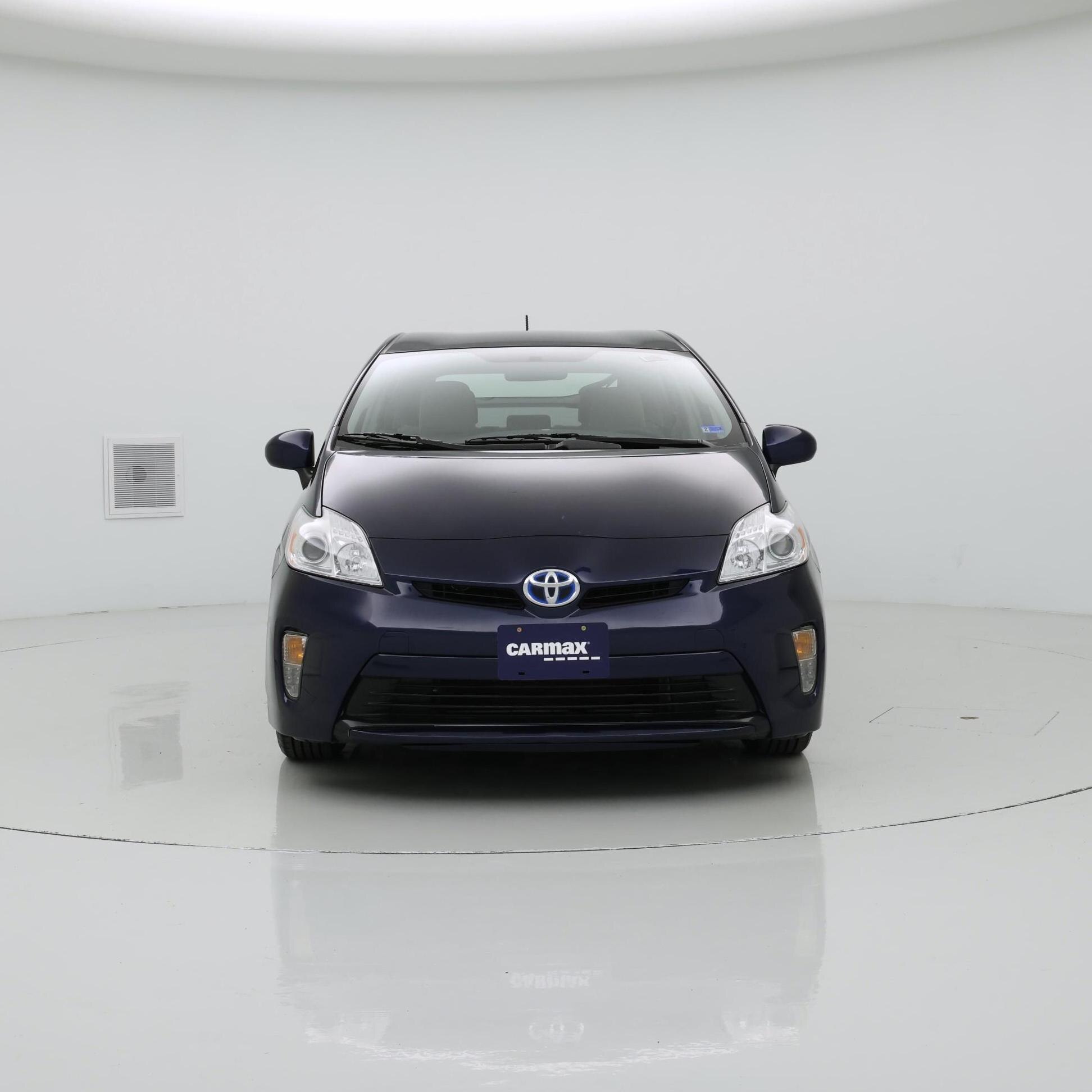 Thumbnail: 2015 Toyota Prius - 5