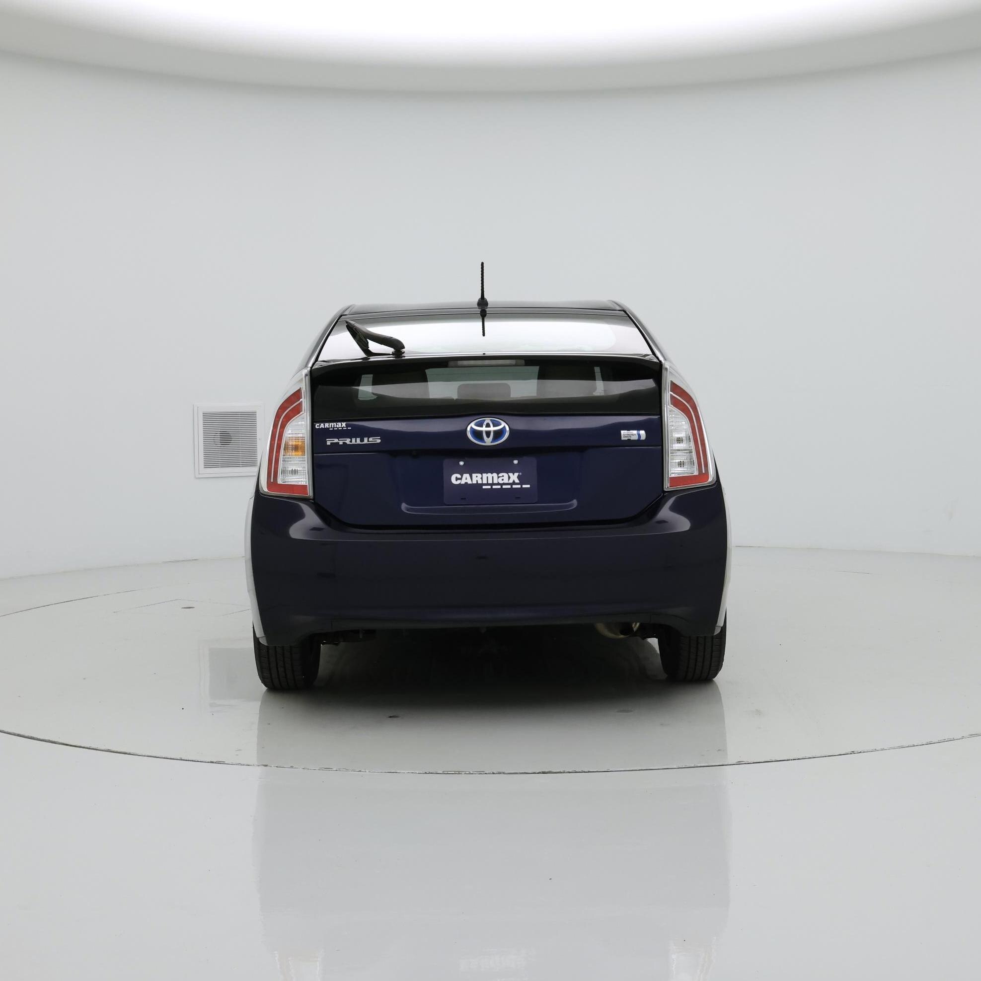 Thumbnail: 2015 Toyota Prius - 6