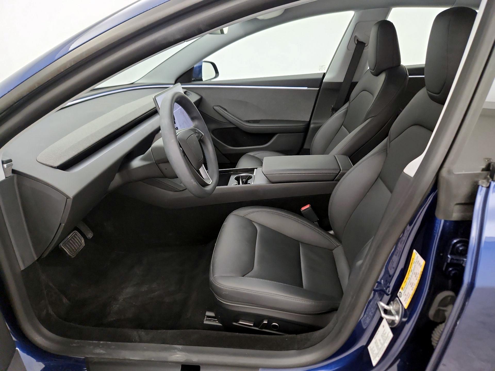 Thumbnail: 2025 Tesla Model 3 - 11