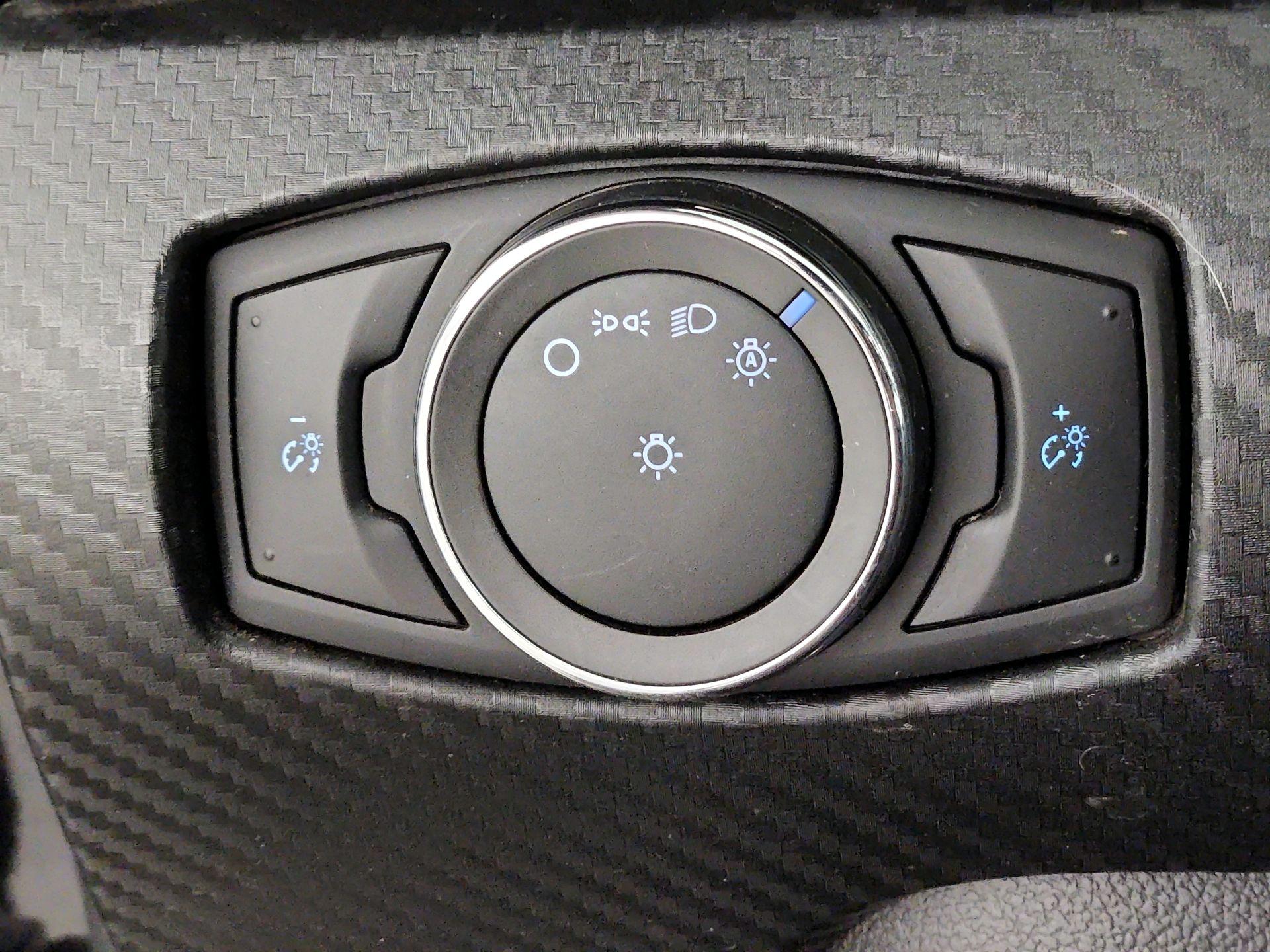 Thumbnail: 2015 Ford Mustang - 13