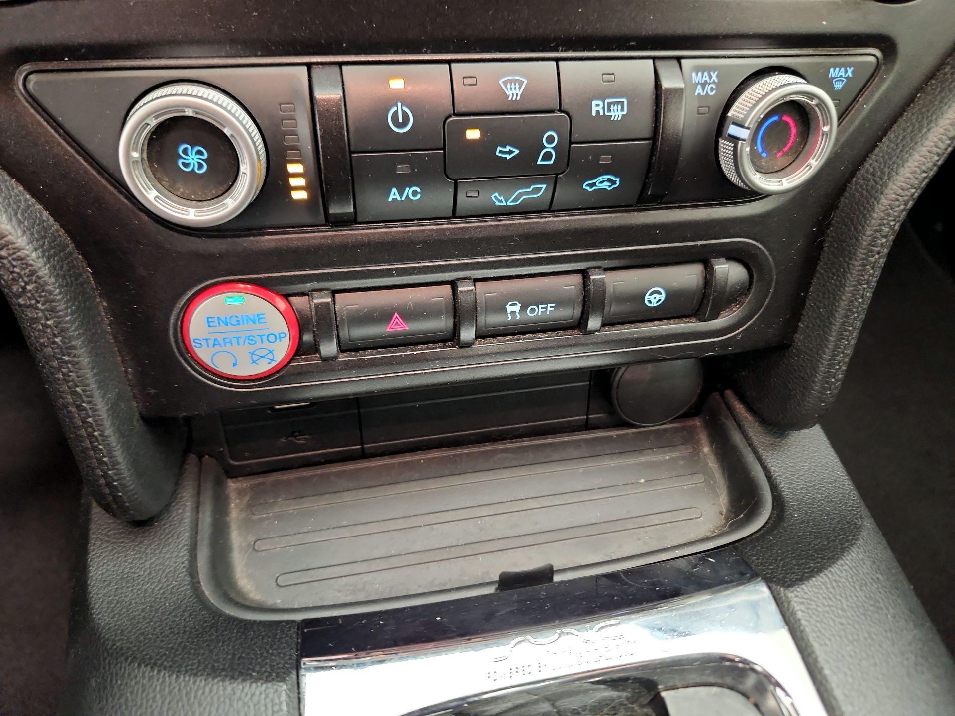 Thumbnail: 2015 Ford Mustang - 16