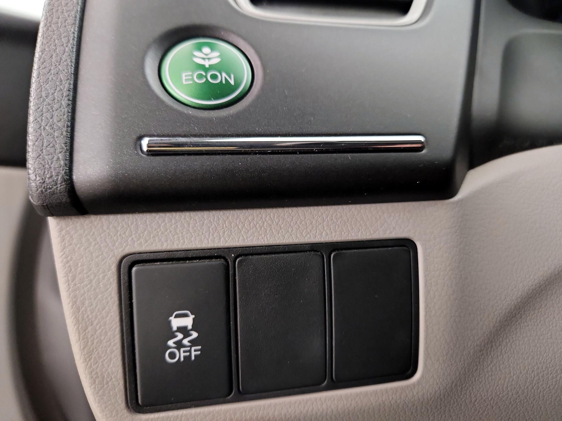 Thumbnail: 2015 Honda Civic - 13