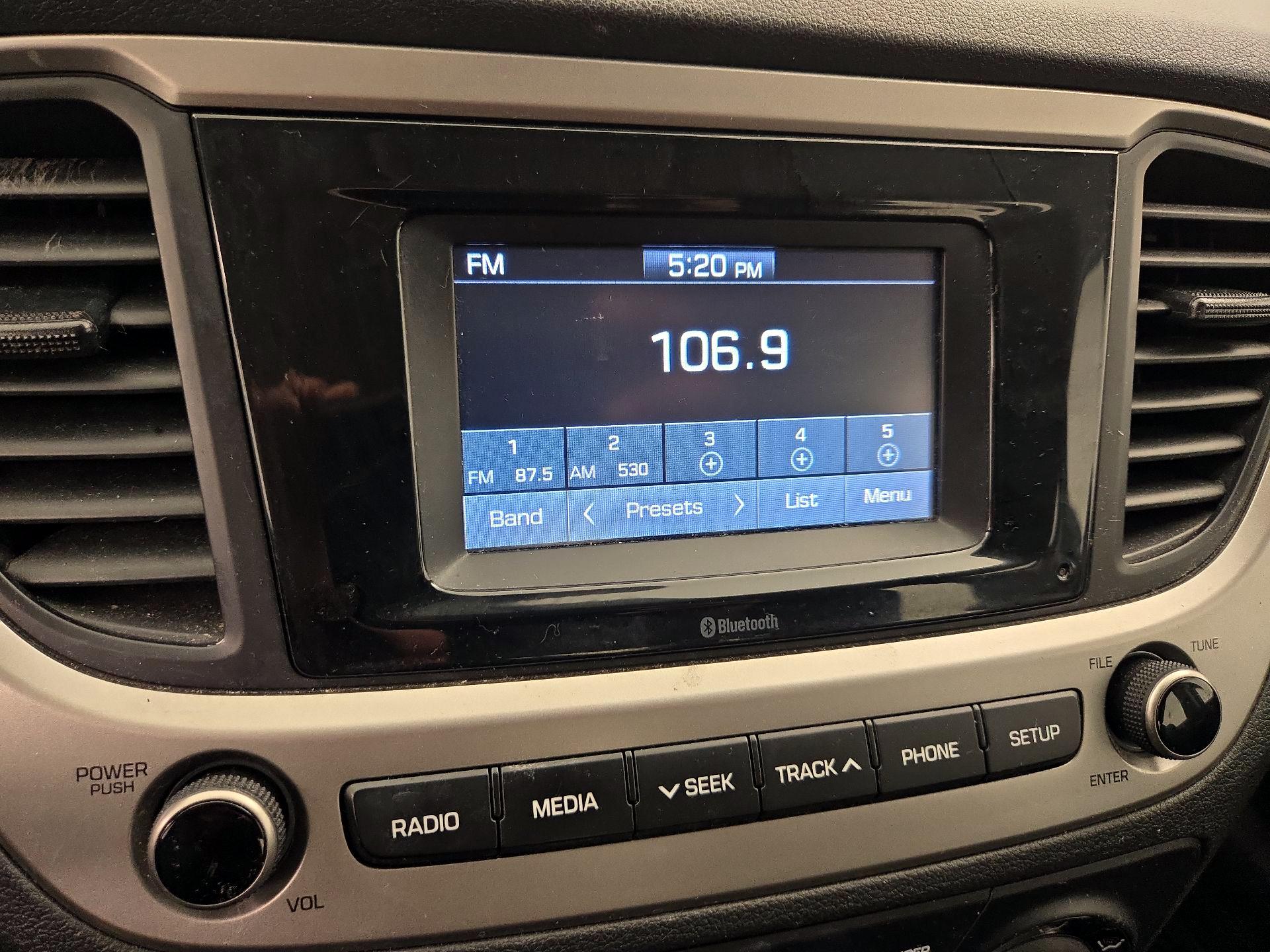 Thumbnail: 2019 Hyundai Accent - 15