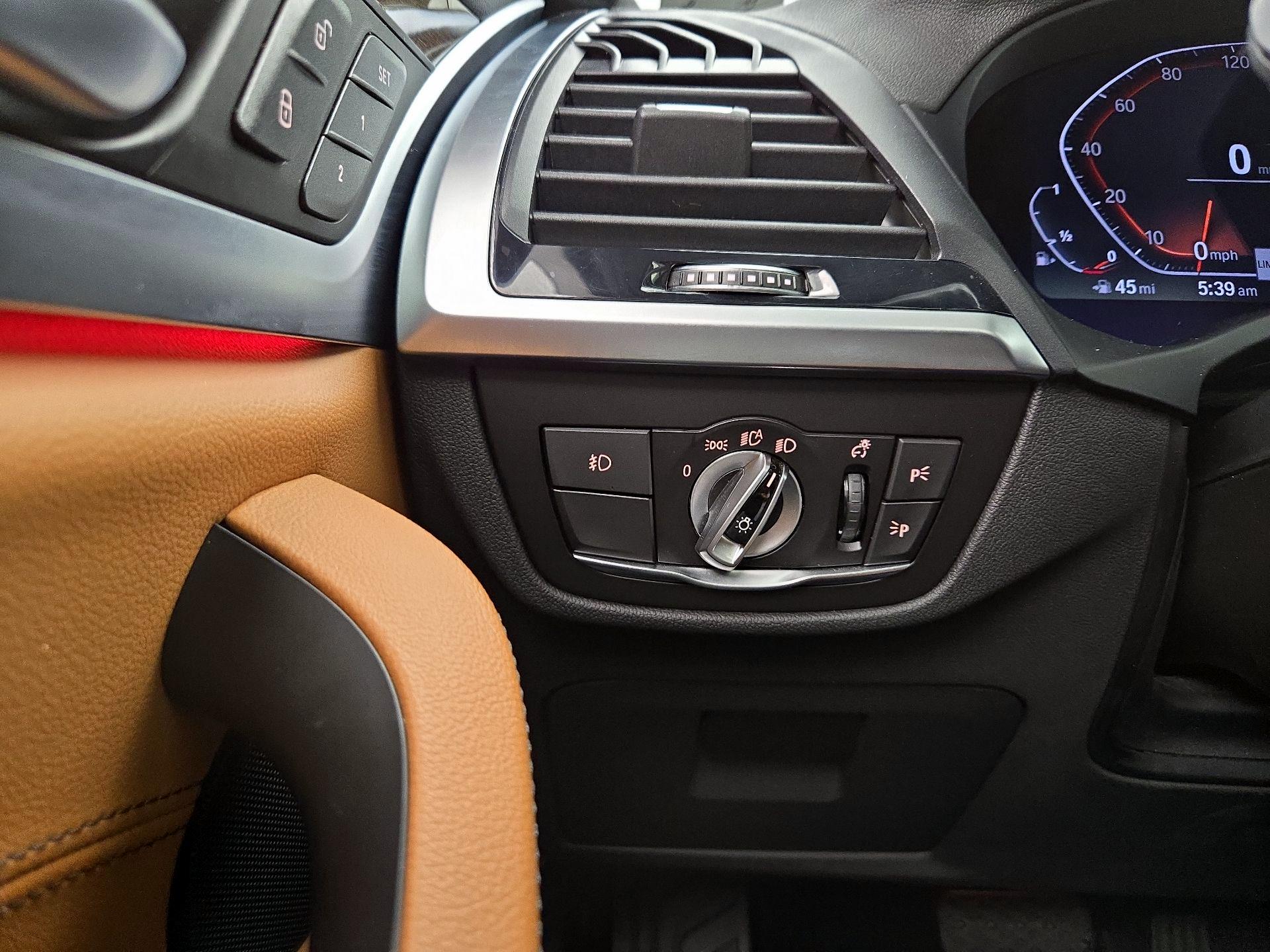 Thumbnail: 2021 BMW X3 - 13