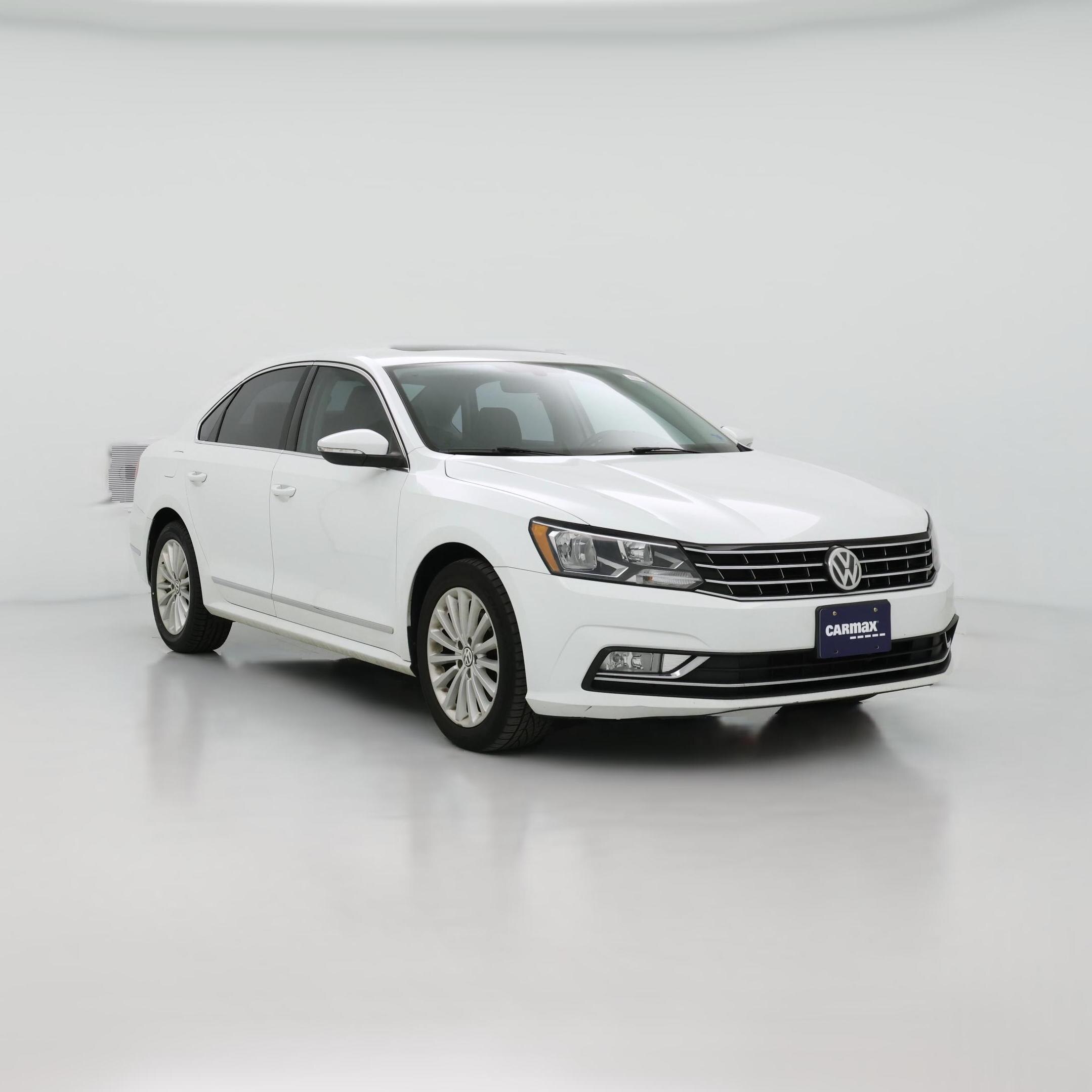 Thumbnail: 2016 Volkswagen Passat - 1