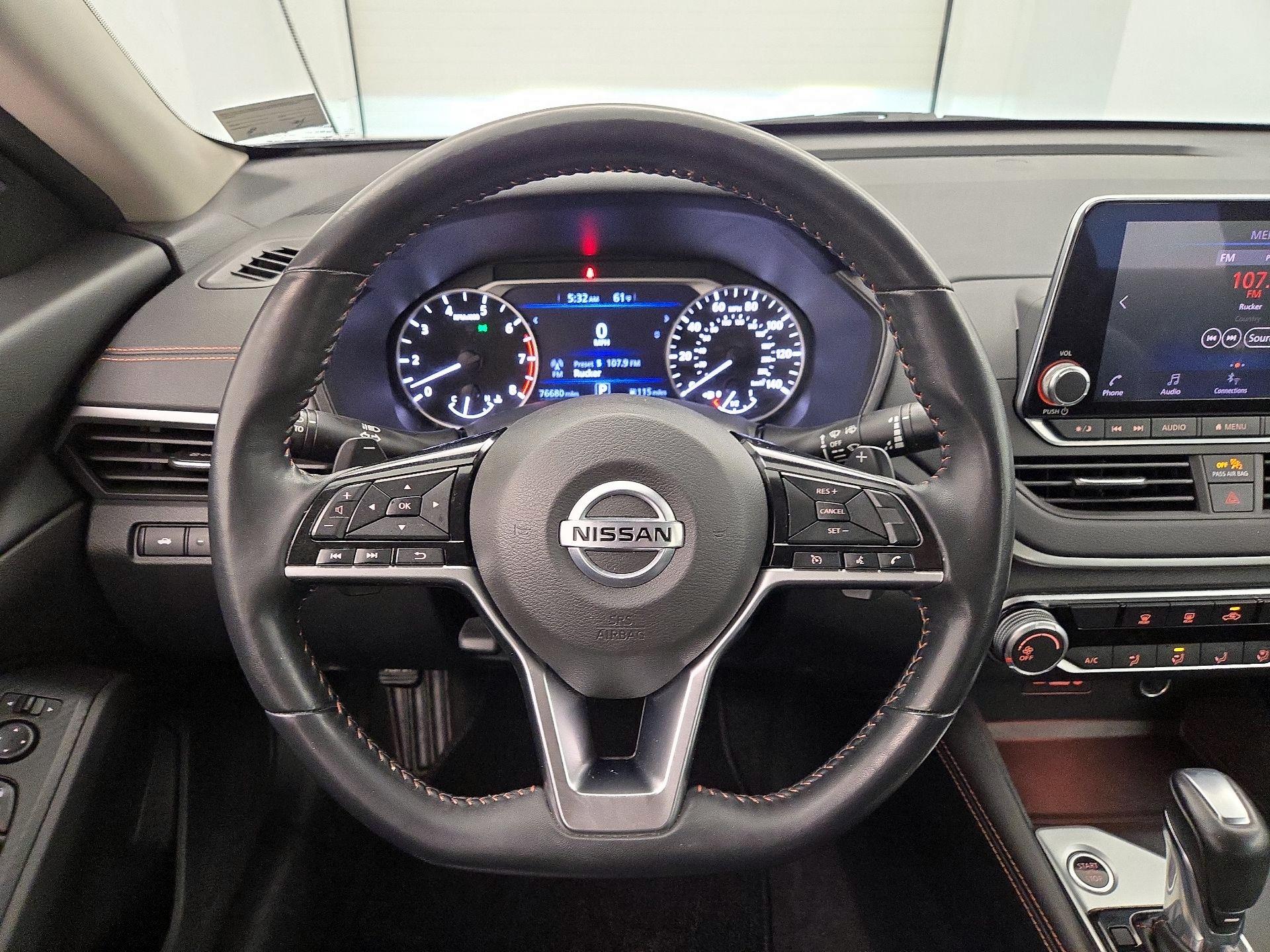 Thumbnail: 2020 Nissan Altima - 10