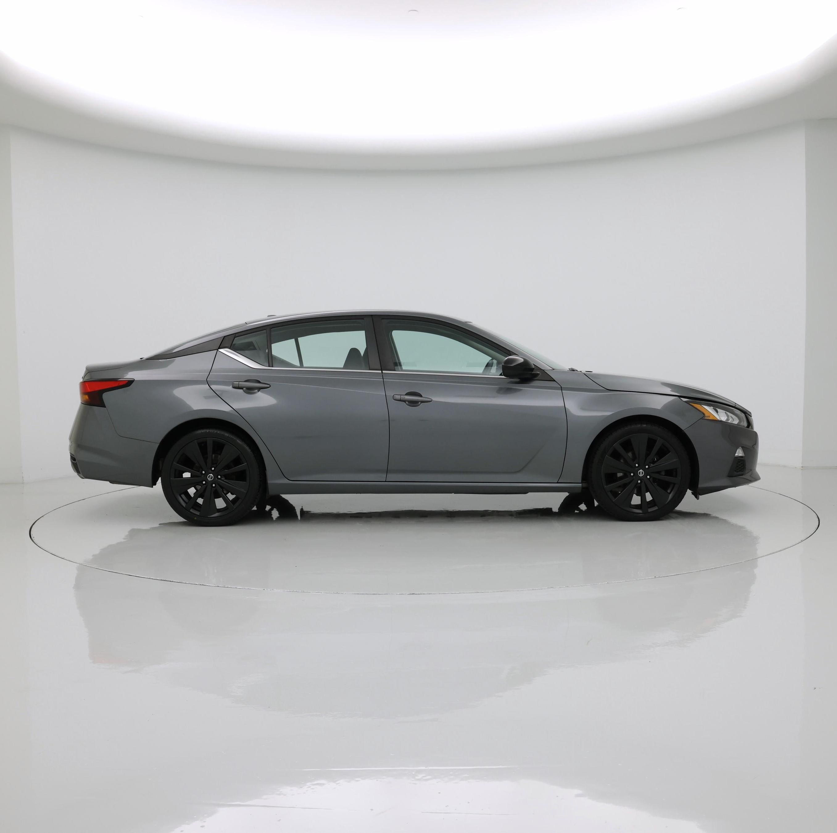 Thumbnail: 2020 Nissan Altima - 7