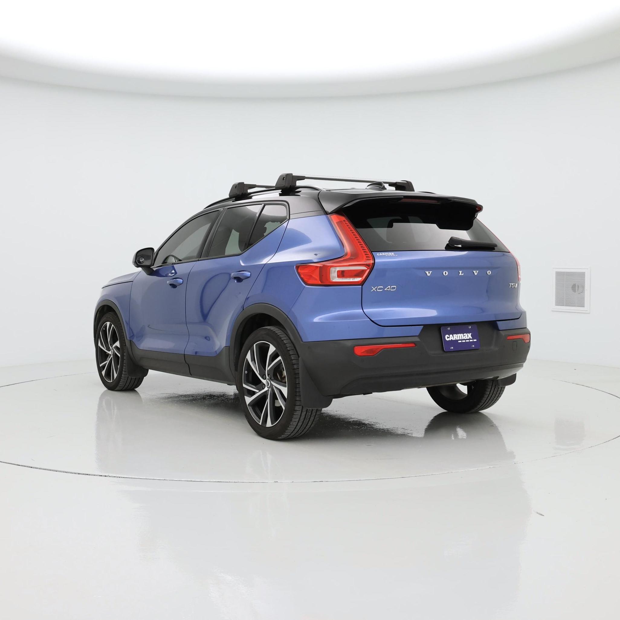 Thumbnail: 2021 Volvo XC40 - 2