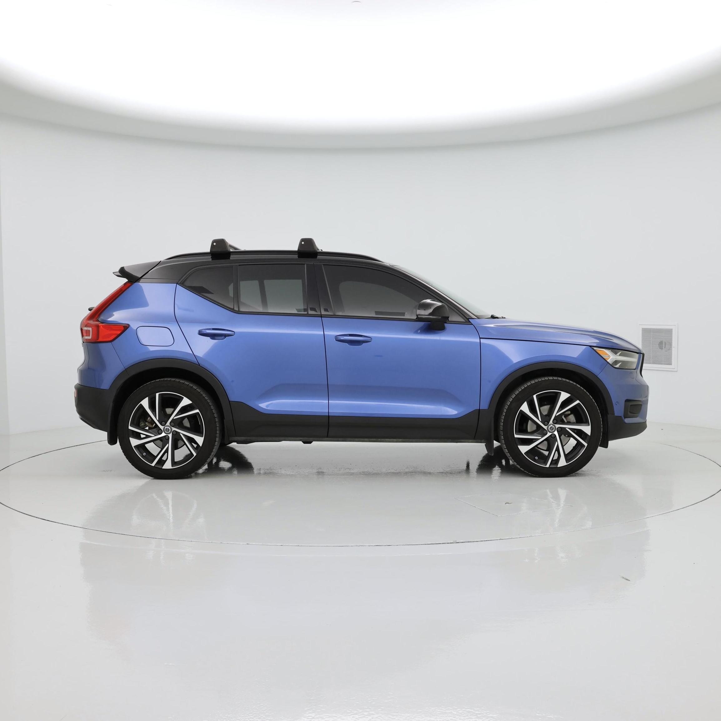 Thumbnail: 2021 Volvo XC40 - 7